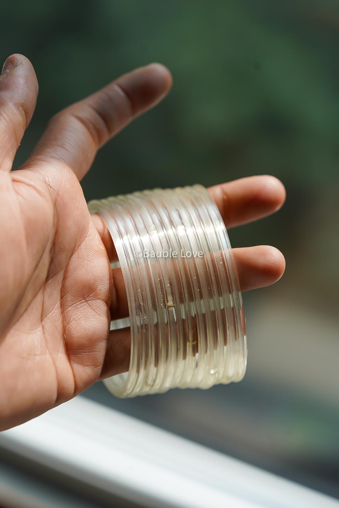 πΏππππ‘ππ πΈπππ‘πππ - Antra Glass Bangle (Set of 12)