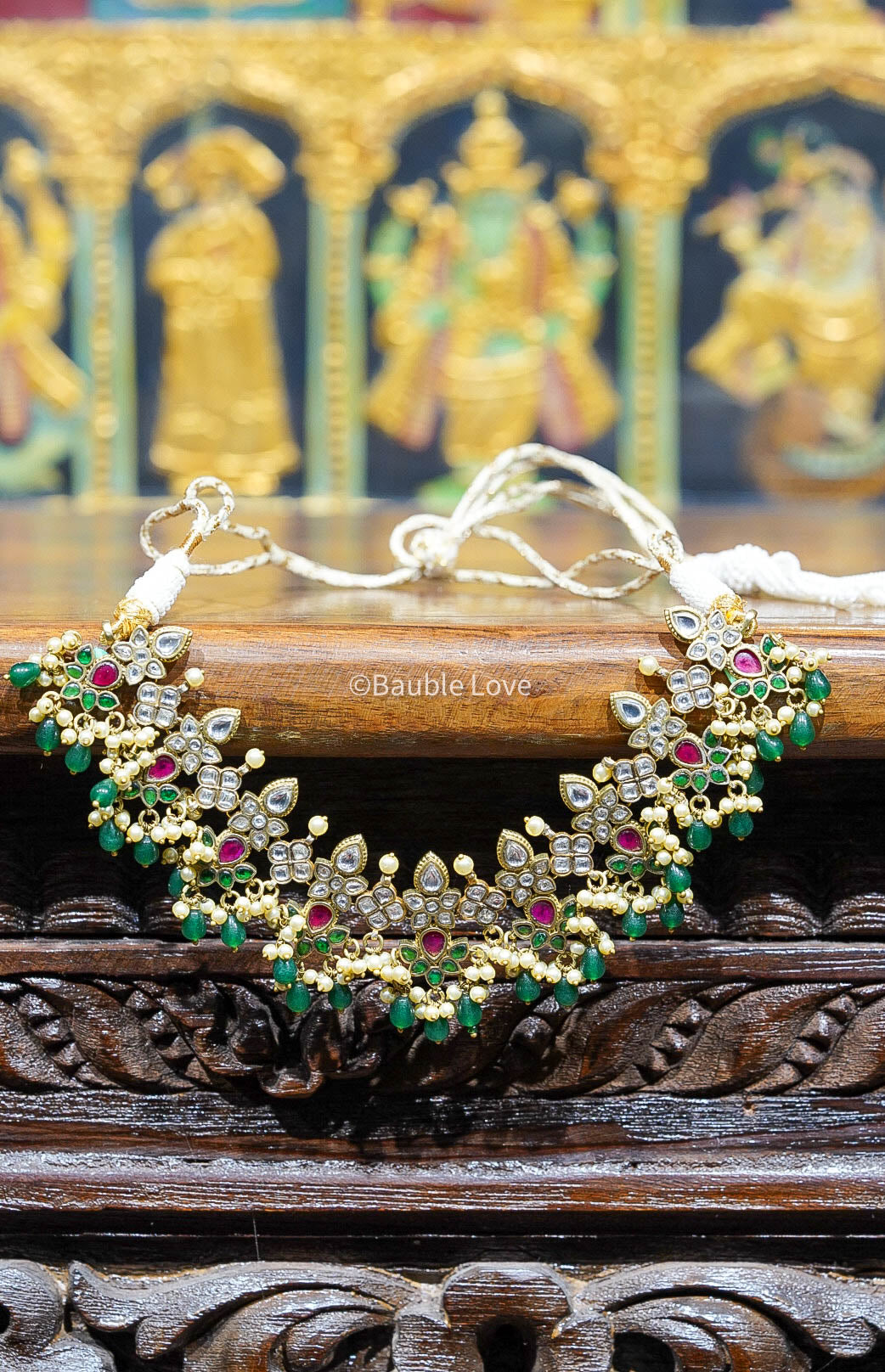 Ketki Jadau Choker Set