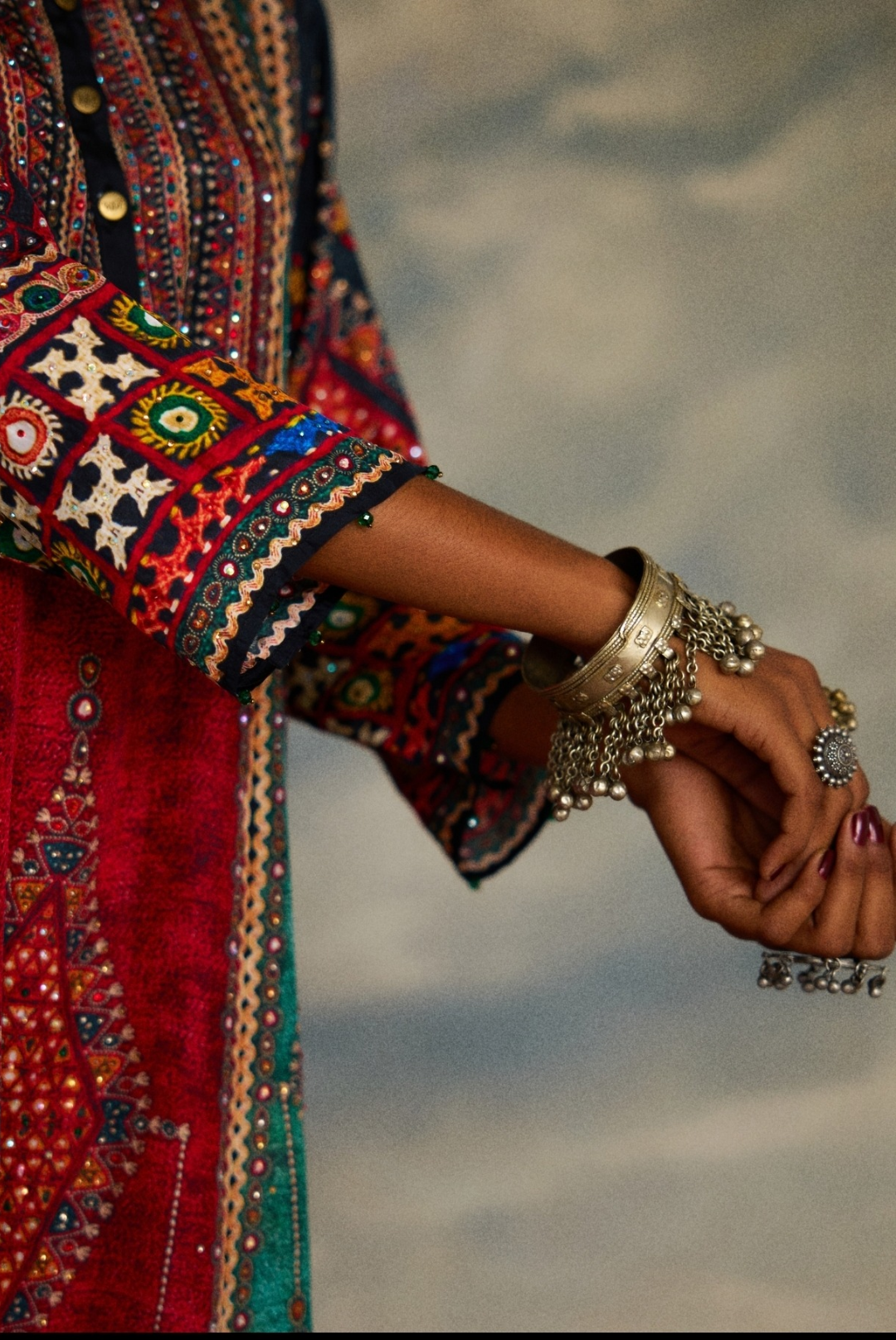 Ishaan Lambhani Bangle