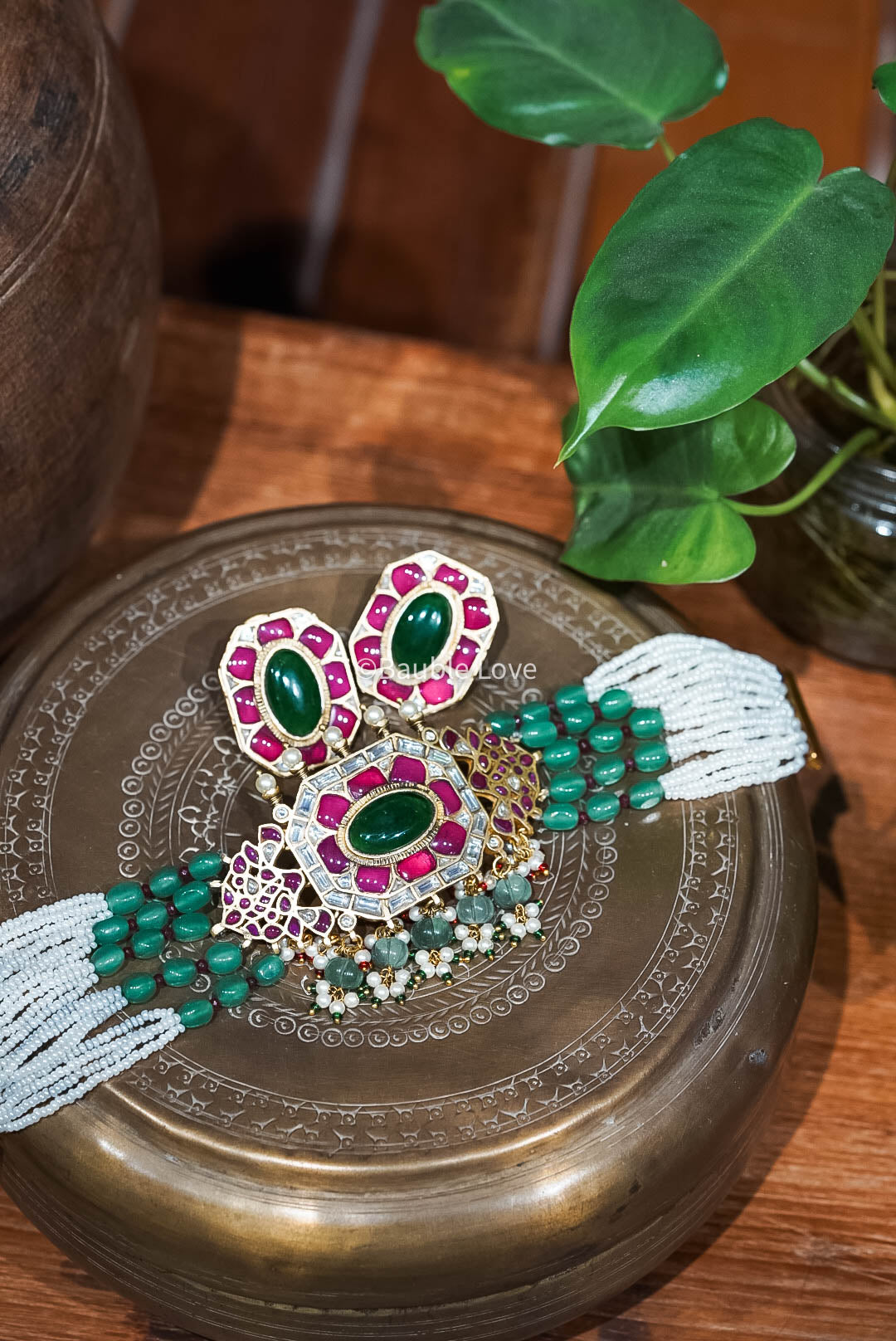 Ruhaan Jadau Choker Set