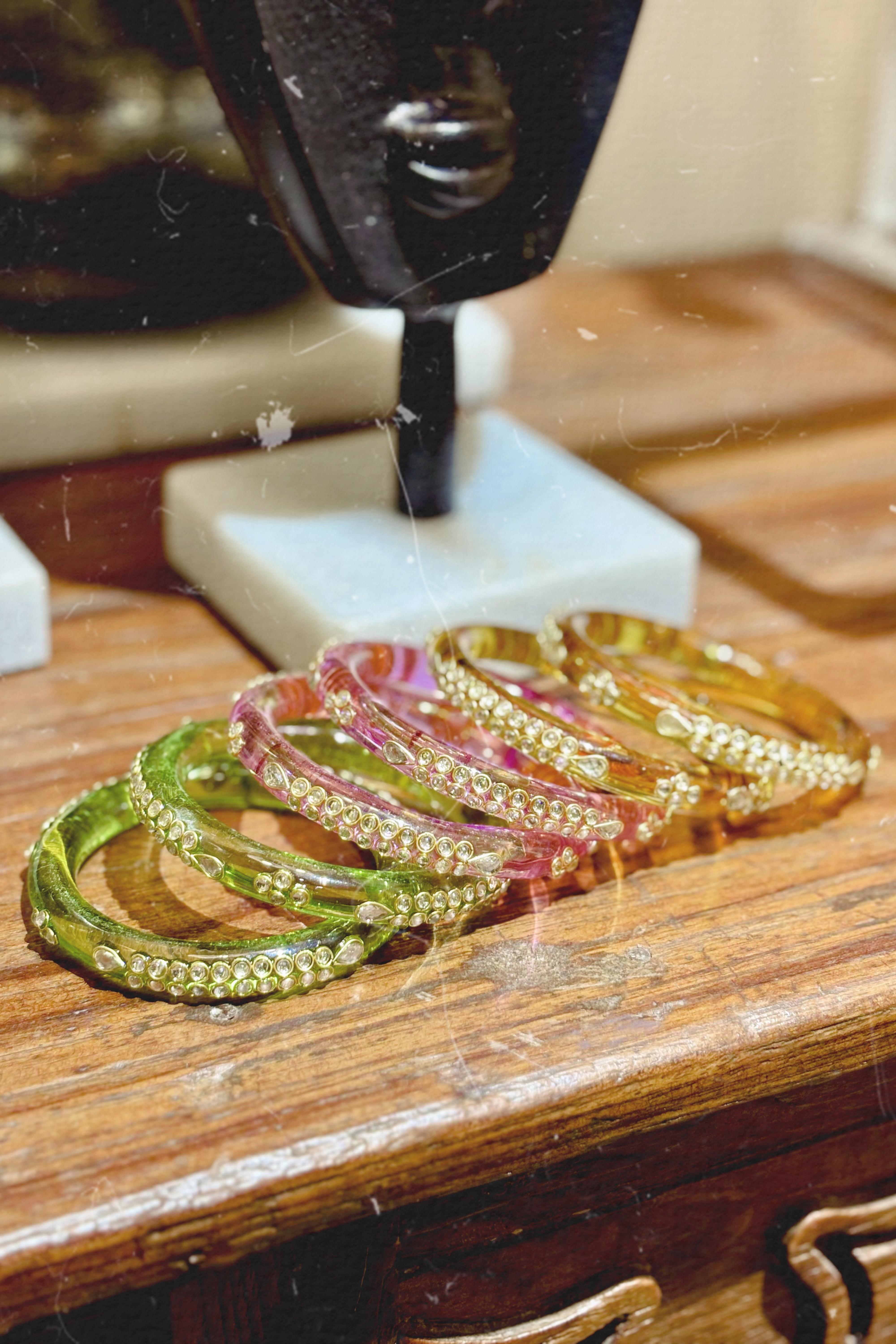 Mirai Kundan Glass Bangle