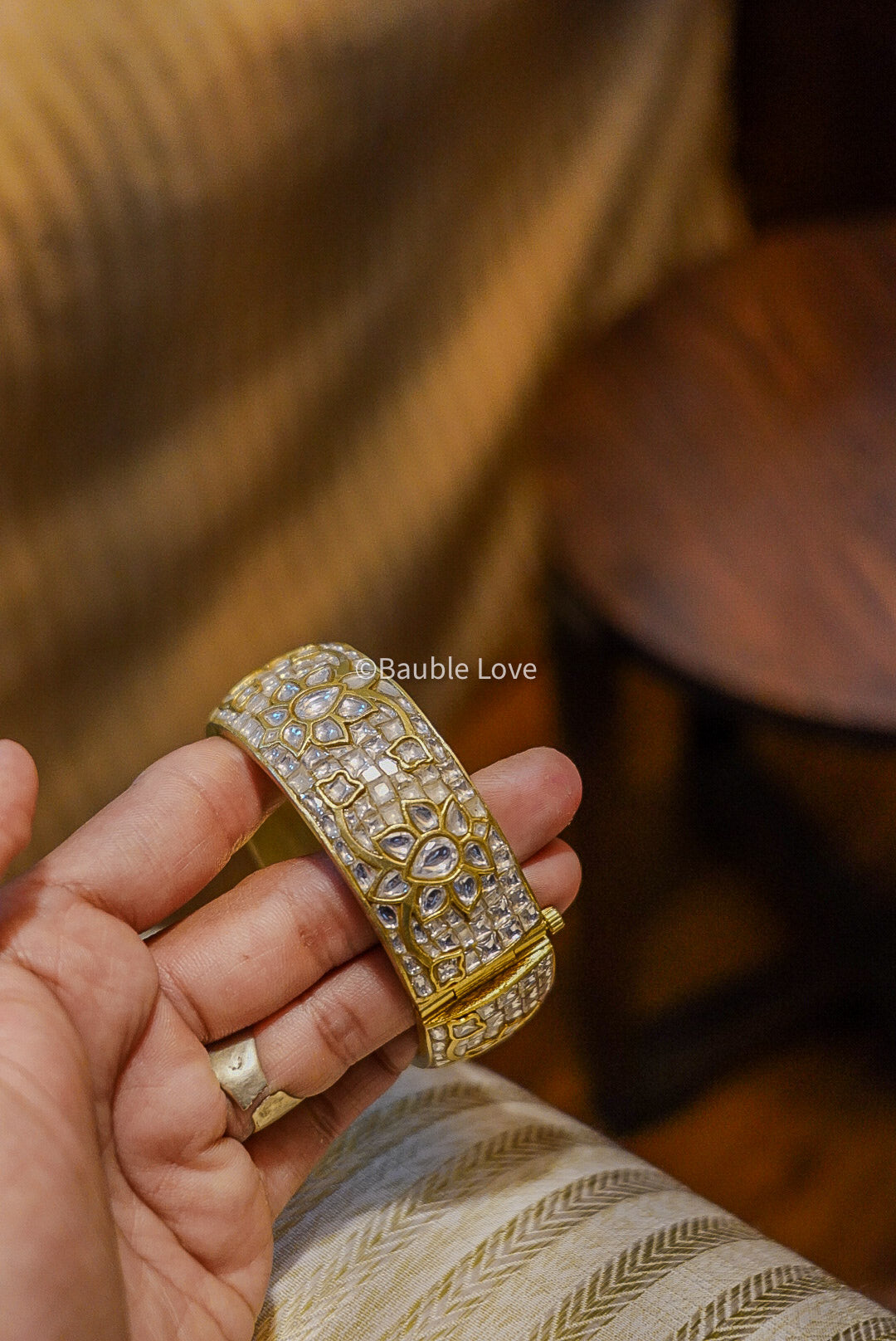 Nischa Jadau Cuff (White)