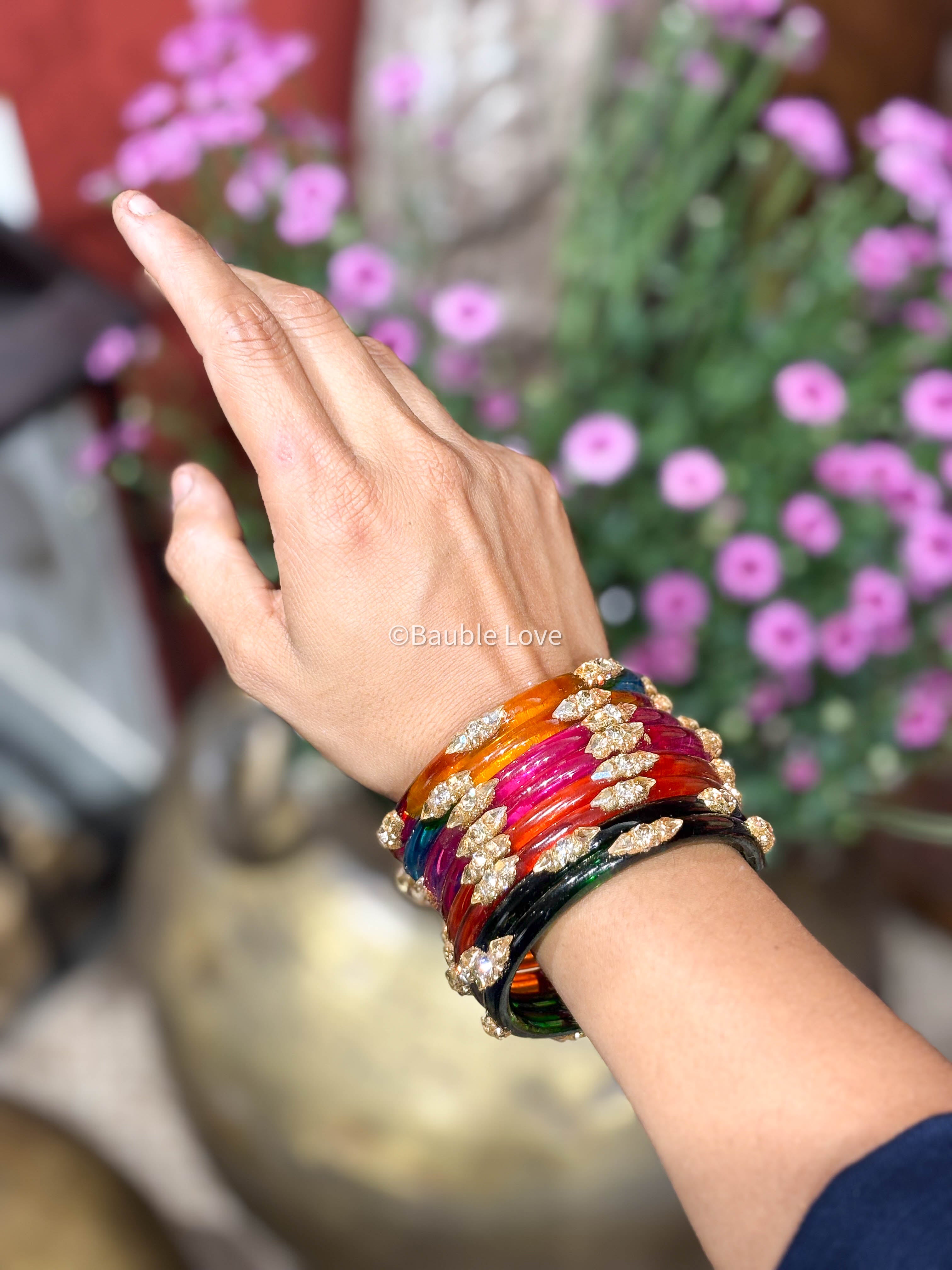 Pia Glitter Glass Bangle (Set of 4)