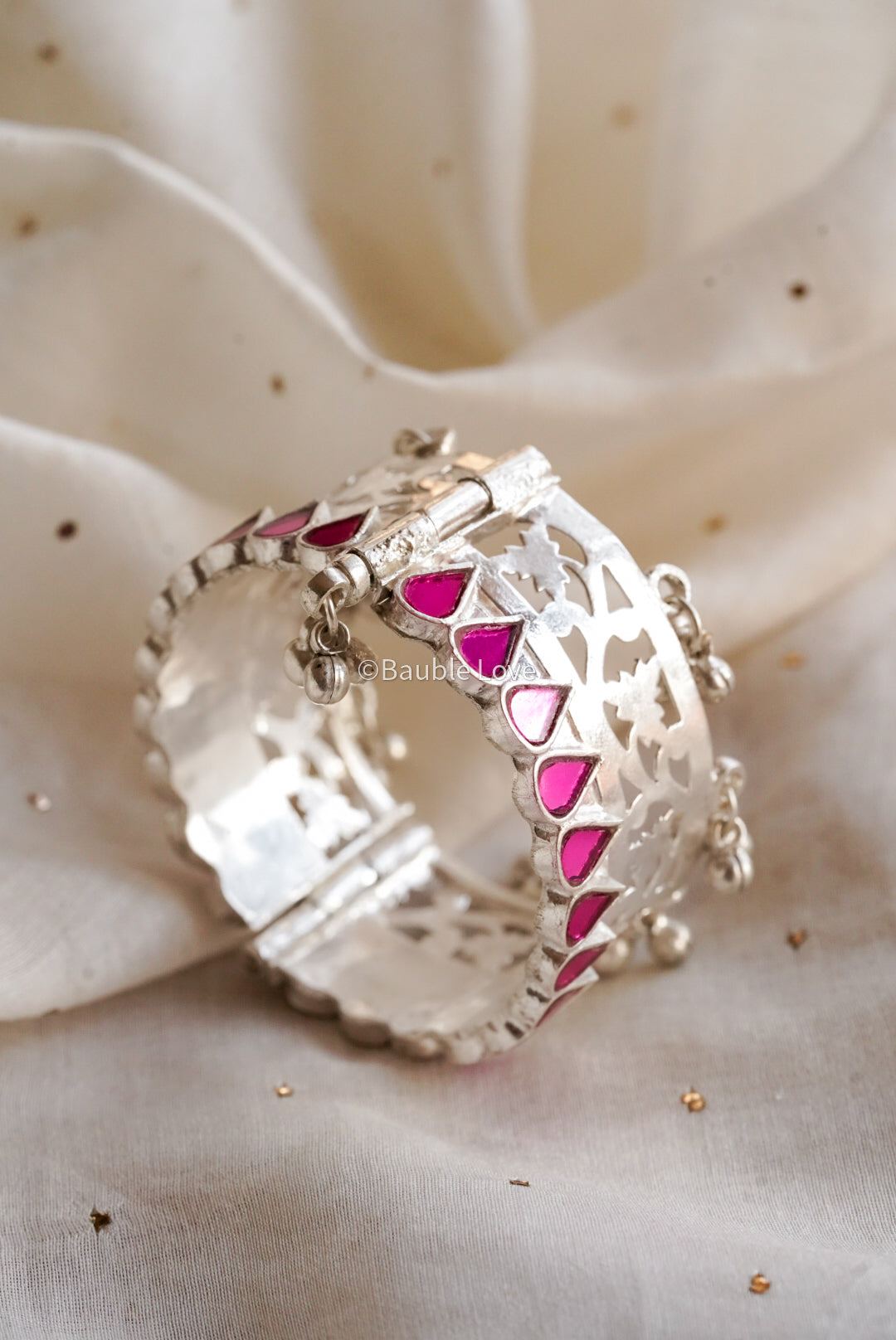 Filigree Glass Cuff (Pink)