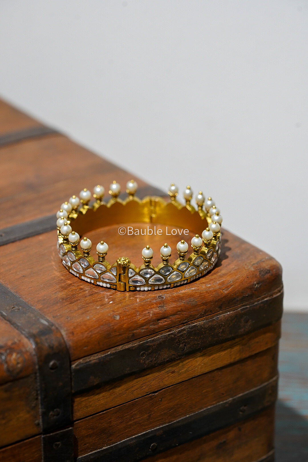 Mudra Jadau Cuff