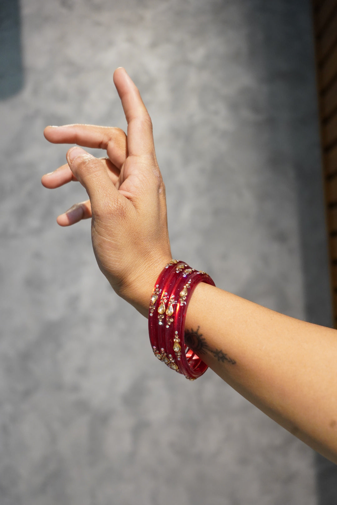 Nindya Glass Bangle (Set of 4)