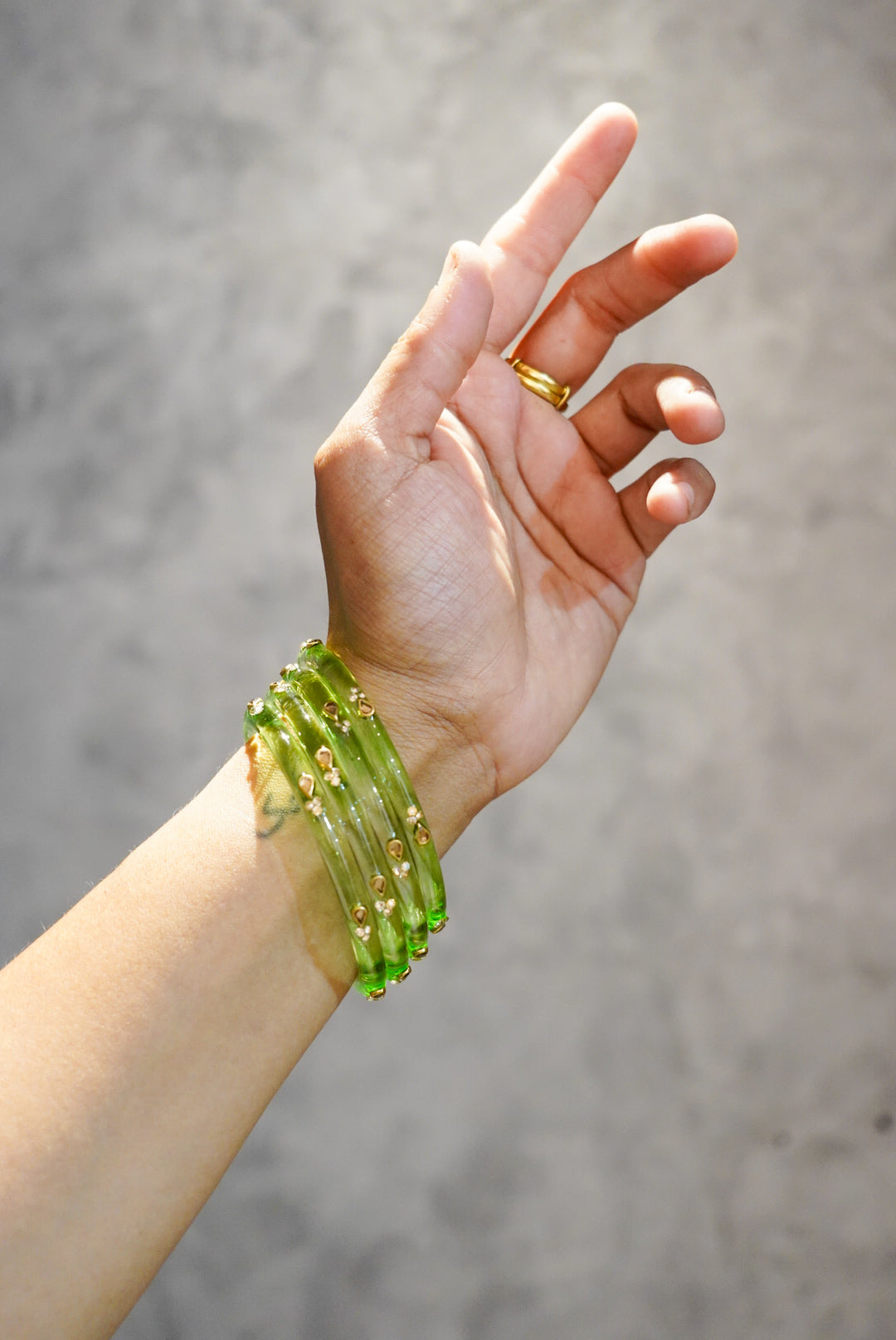 Henaah Glass Bangle (Set of 4)