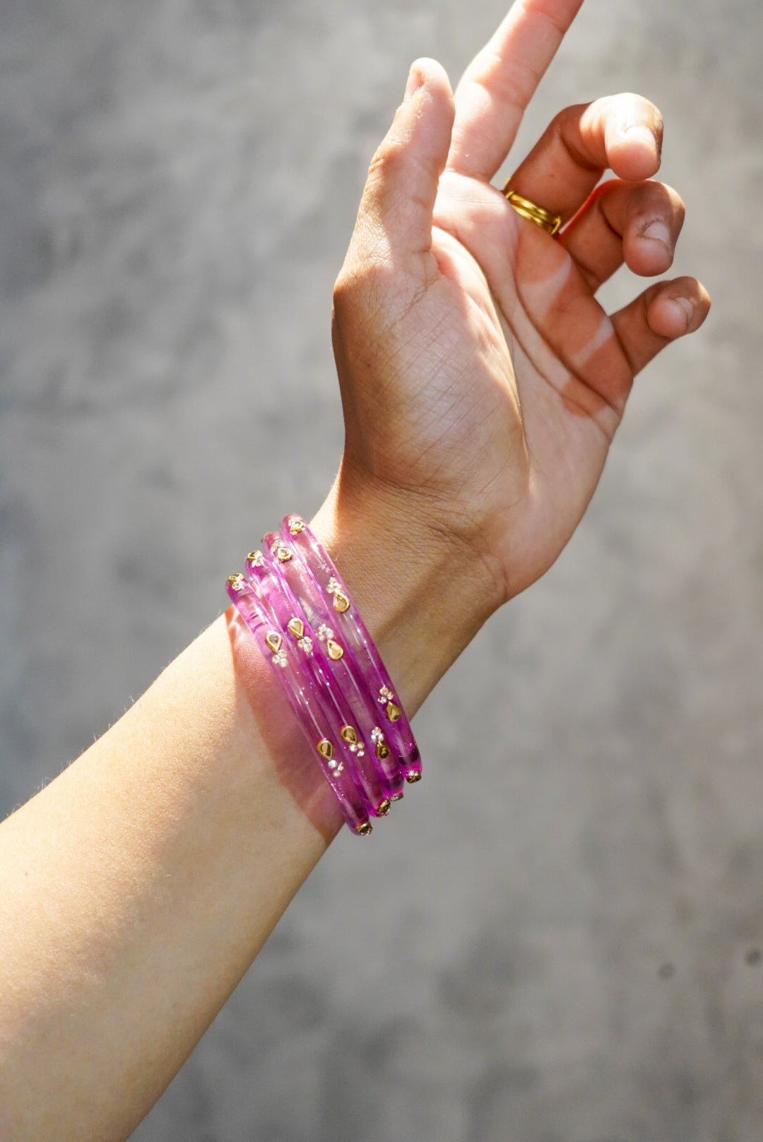 Henaah Glass Bangle (Set of 4)