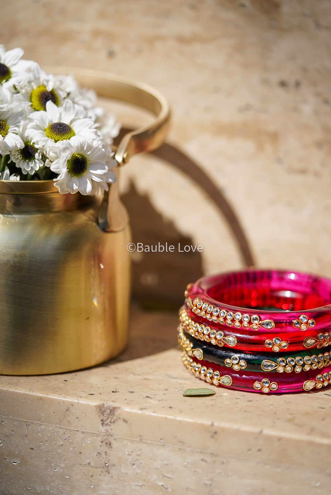 Mirai Kundan Glass Bangle