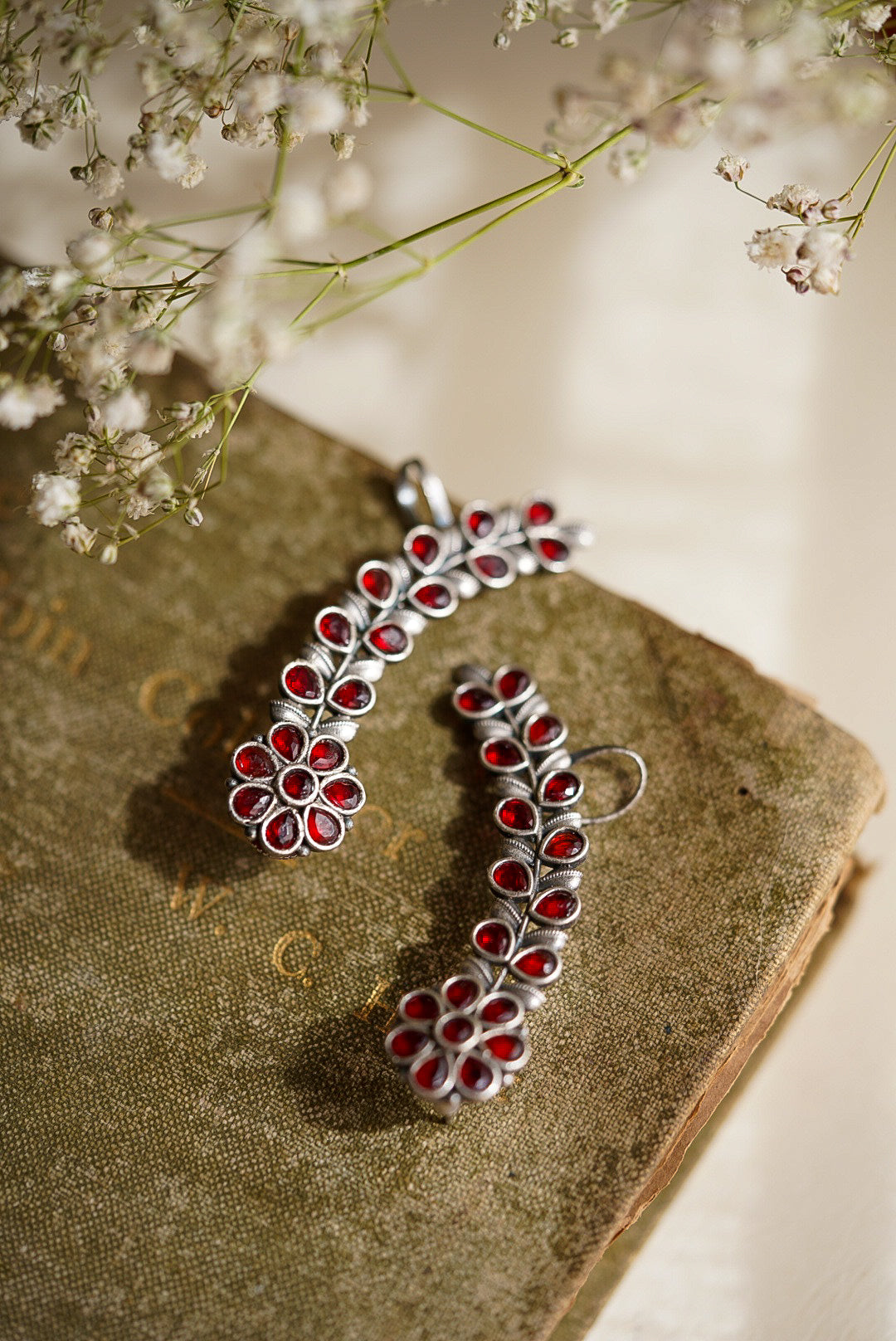 Neve Earcuff Earrings