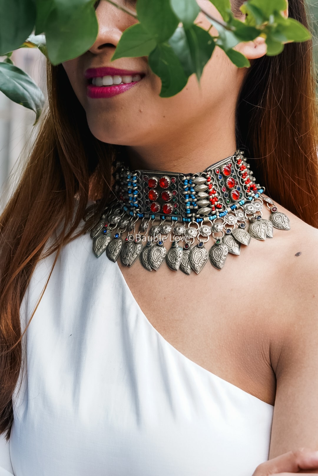 Vidhanta Afghan Choker