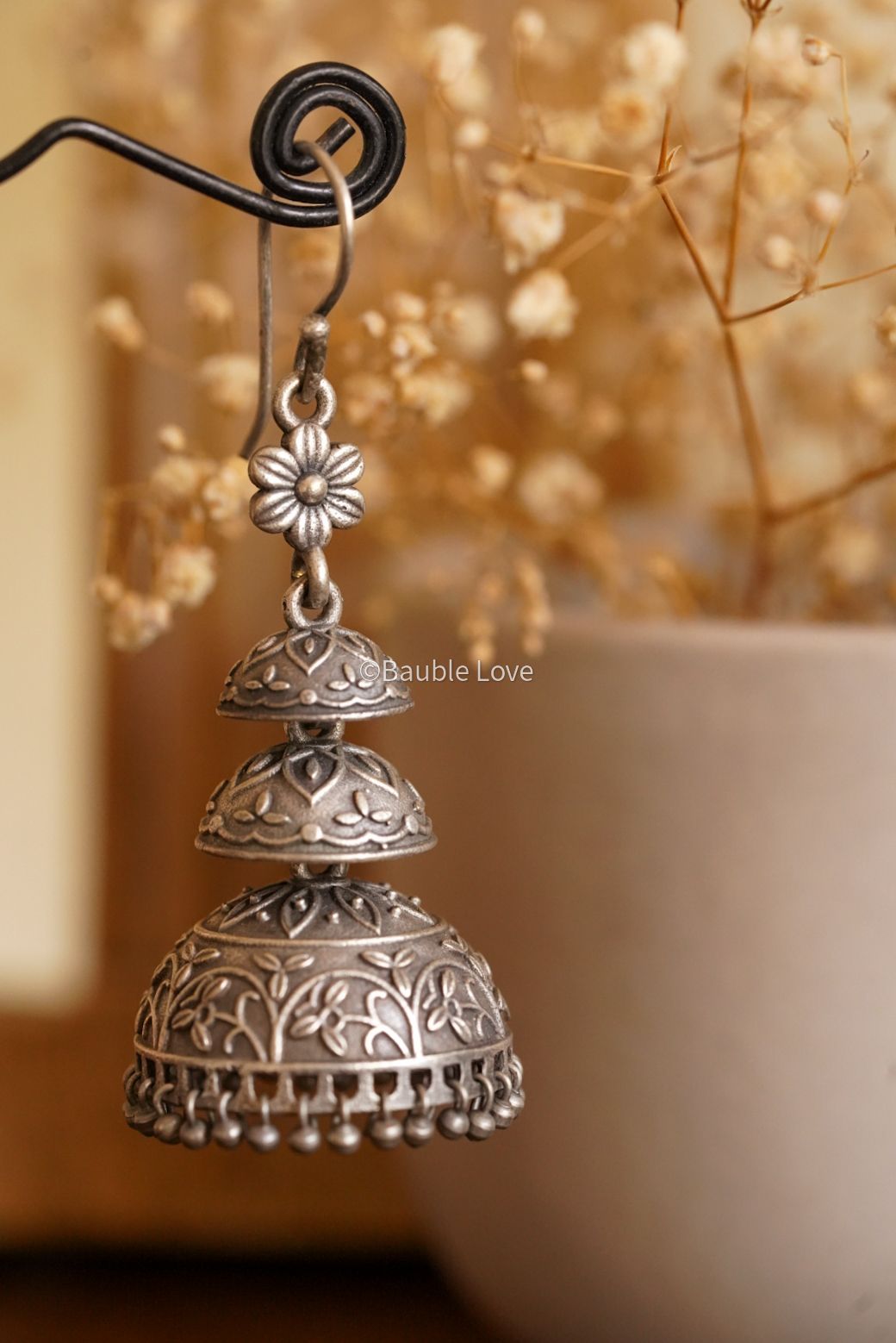 Arisha Jhumka Earrings
