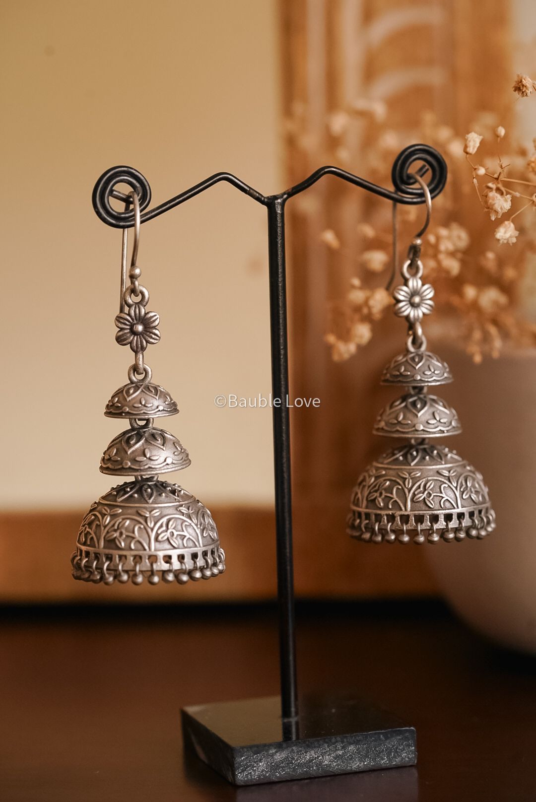 Arisha Jhumka Earrings