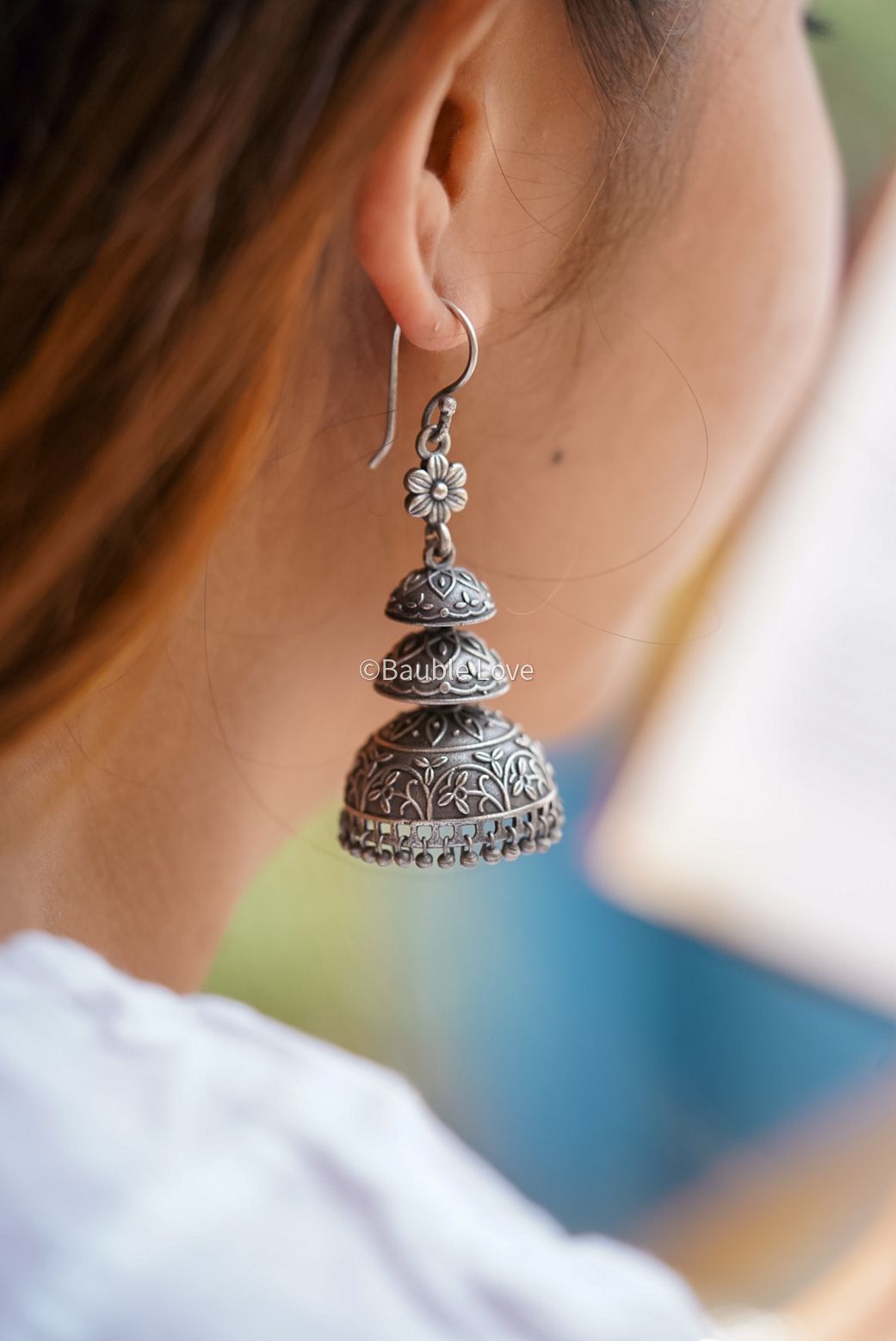 Arisha Jhumka Earrings