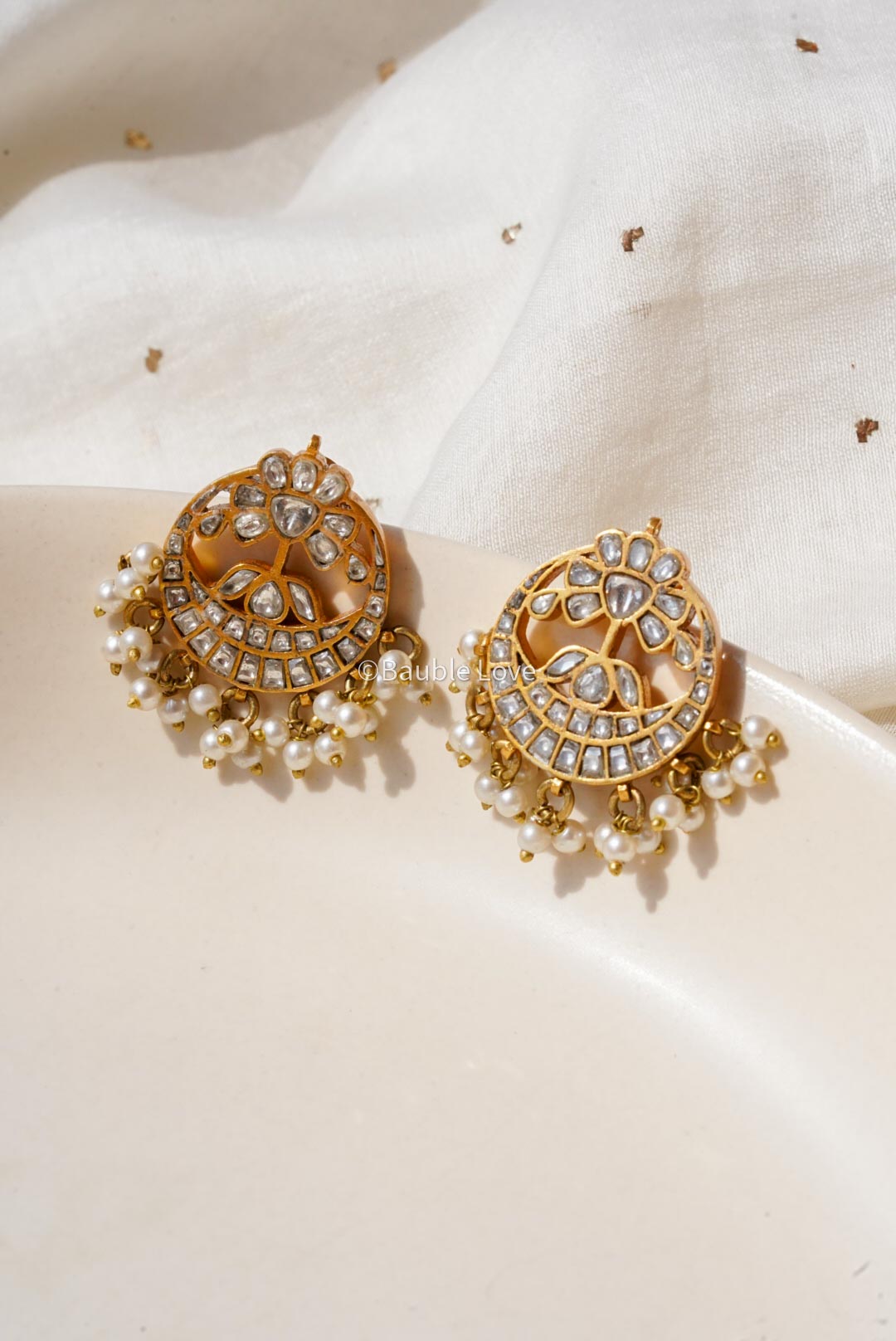 Jadau hot sale gold earrings