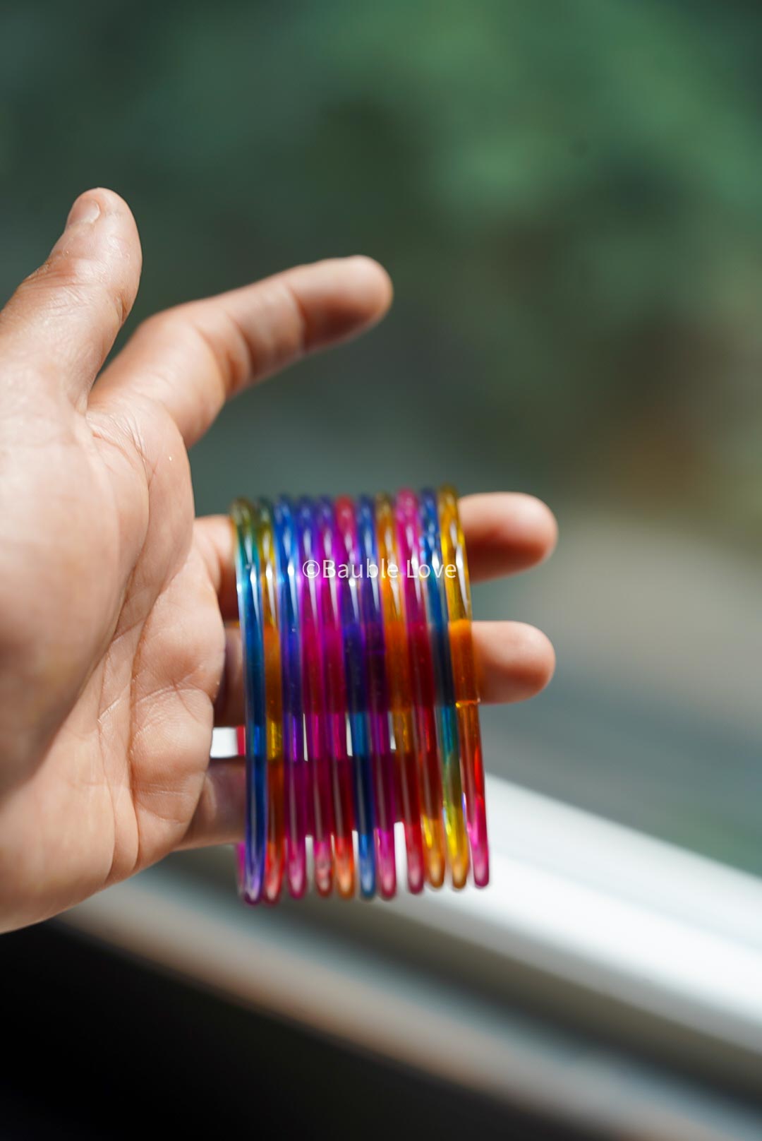 πΏππππ‘ππ πΈπππ‘πππ - Antra Glass Bangle (Set of 12)