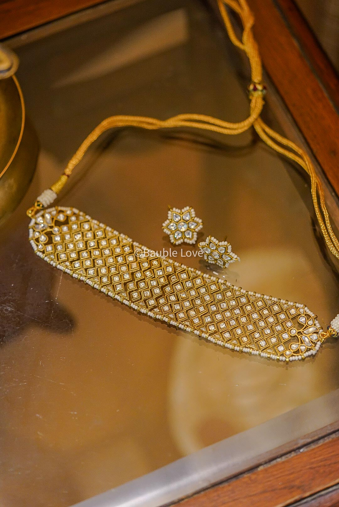 Zora Jadau Choker Set