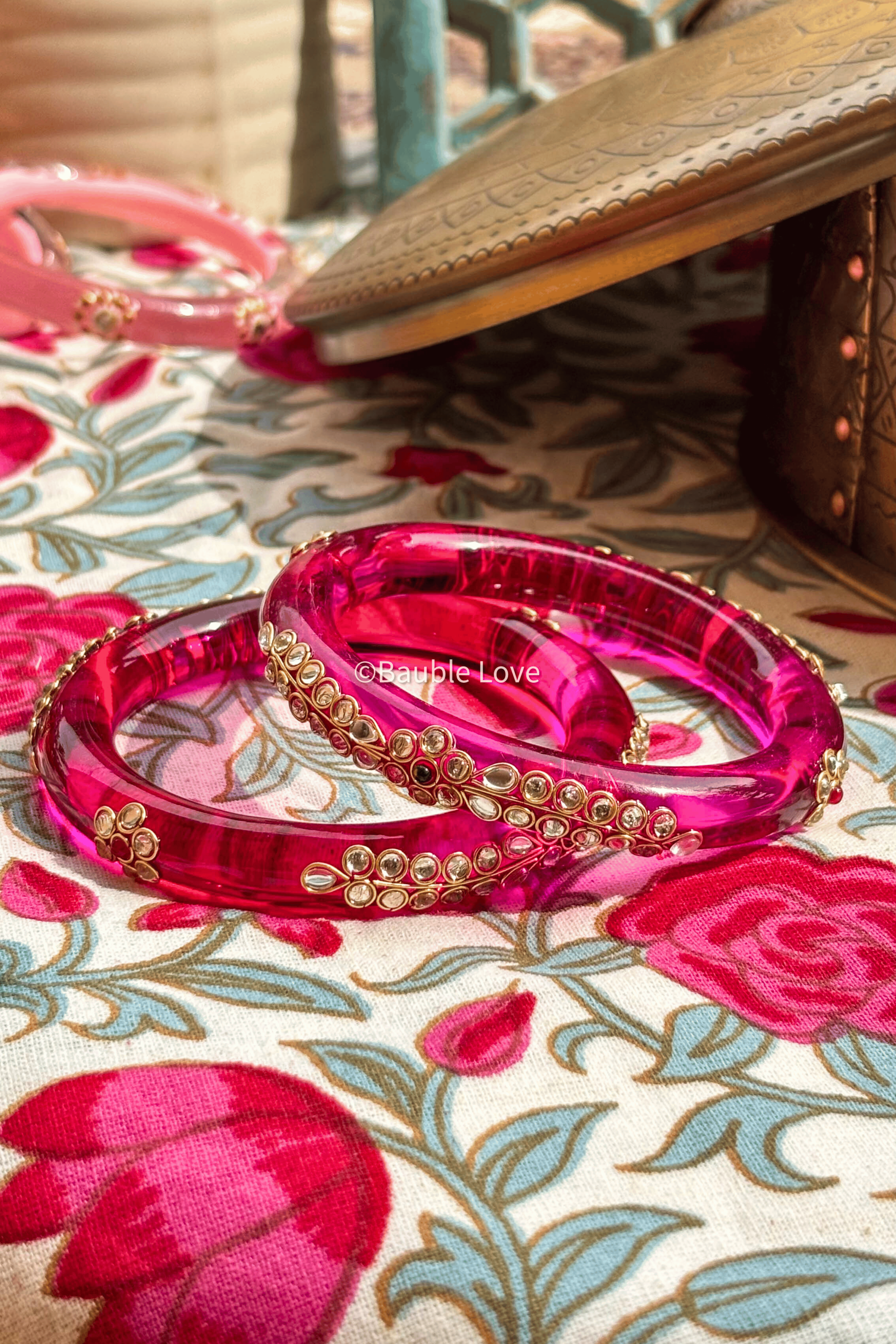 Reva Kundan Glass Bangle