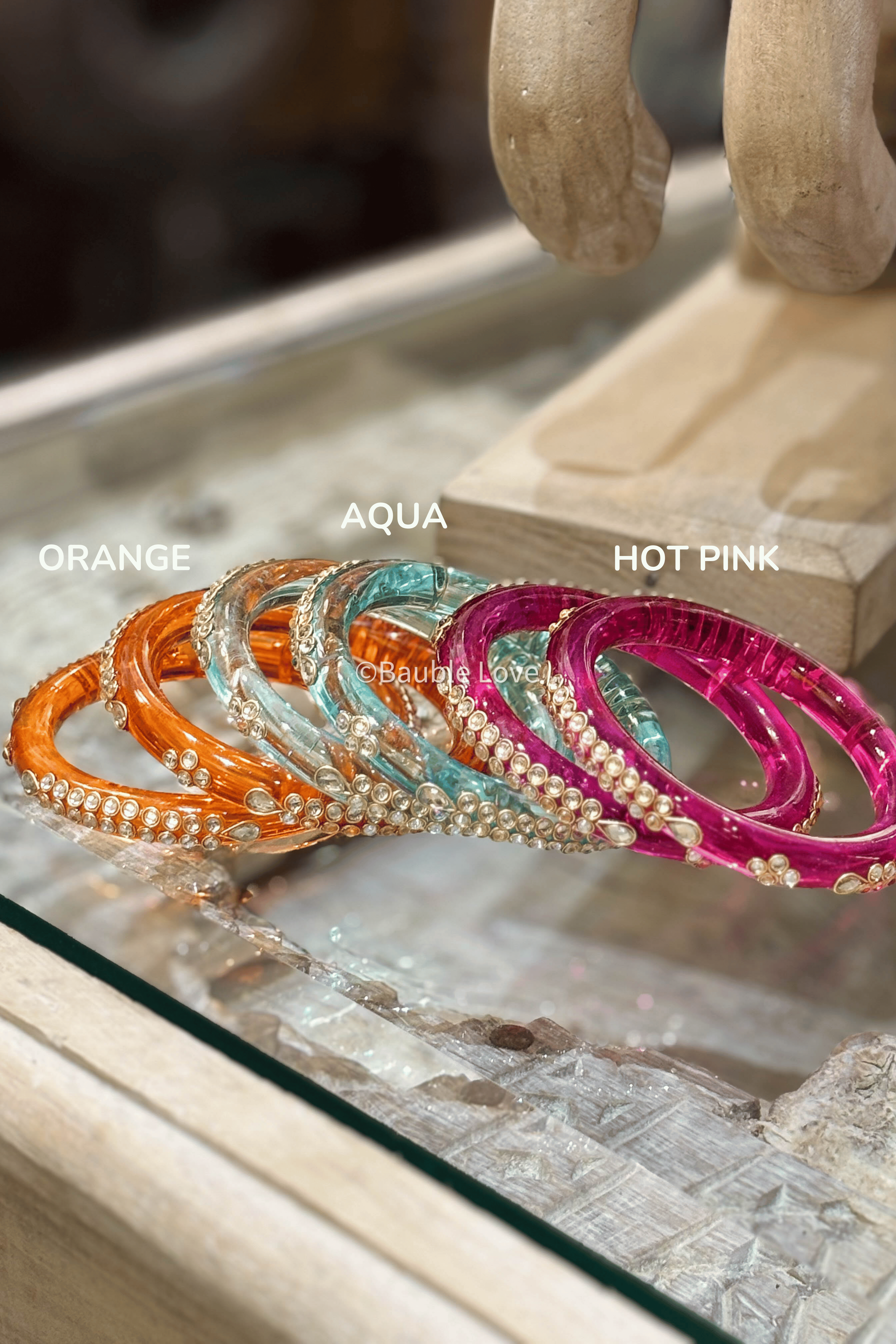Mirai Kundan Glass Bangle