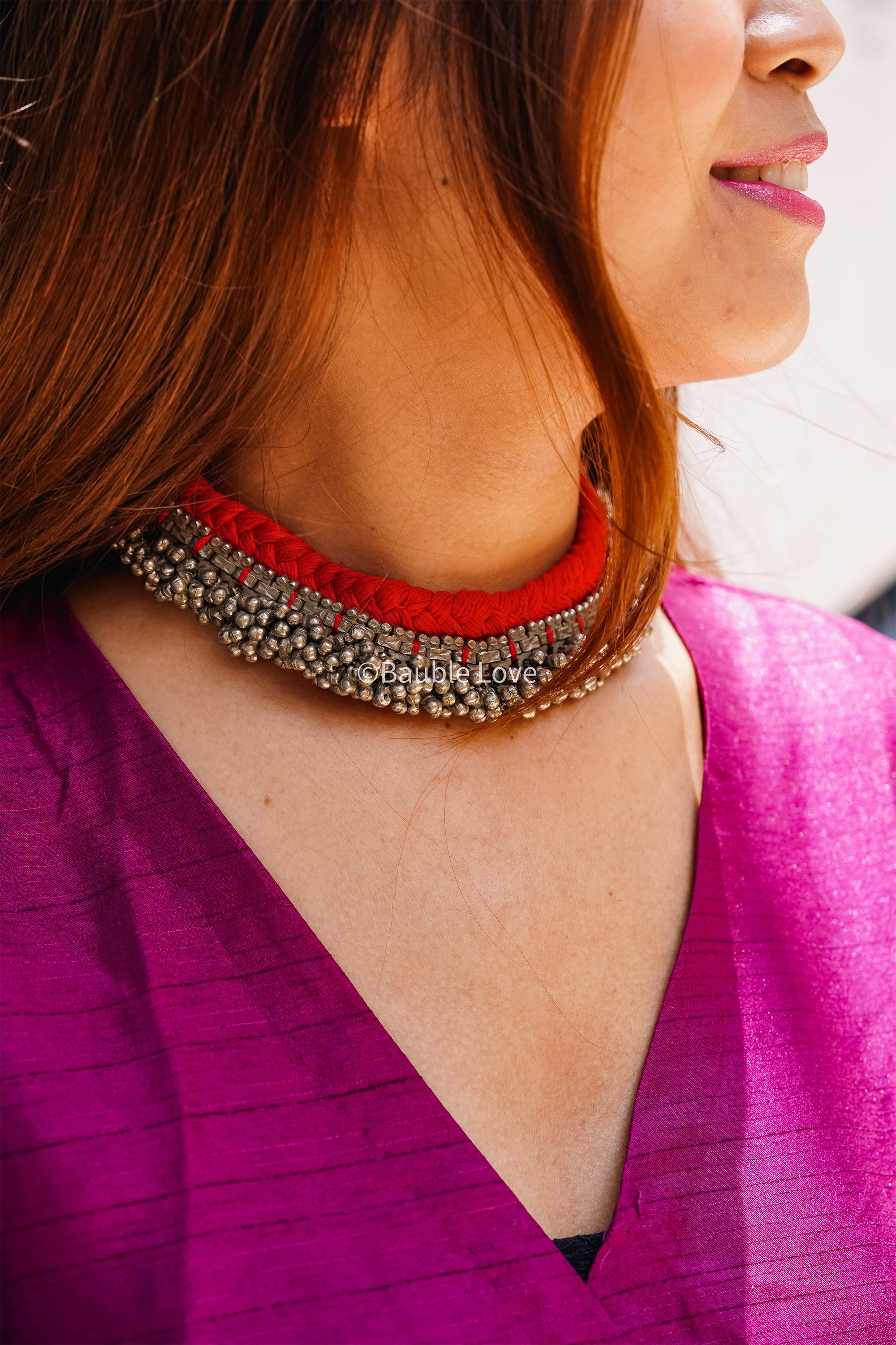 Red on sale crystal choker