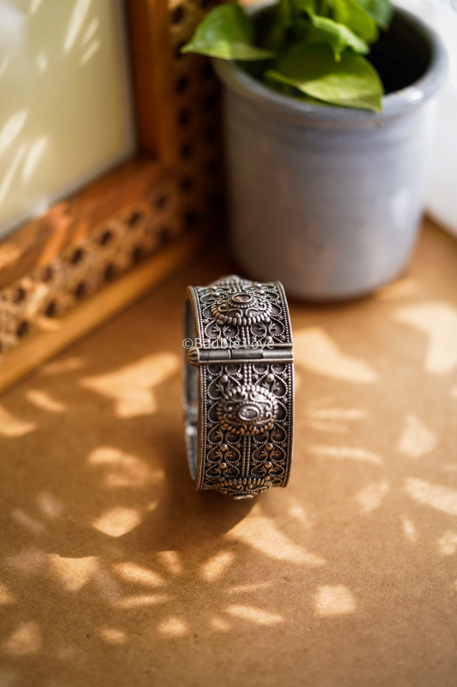 Malee Brass Cuff (White)