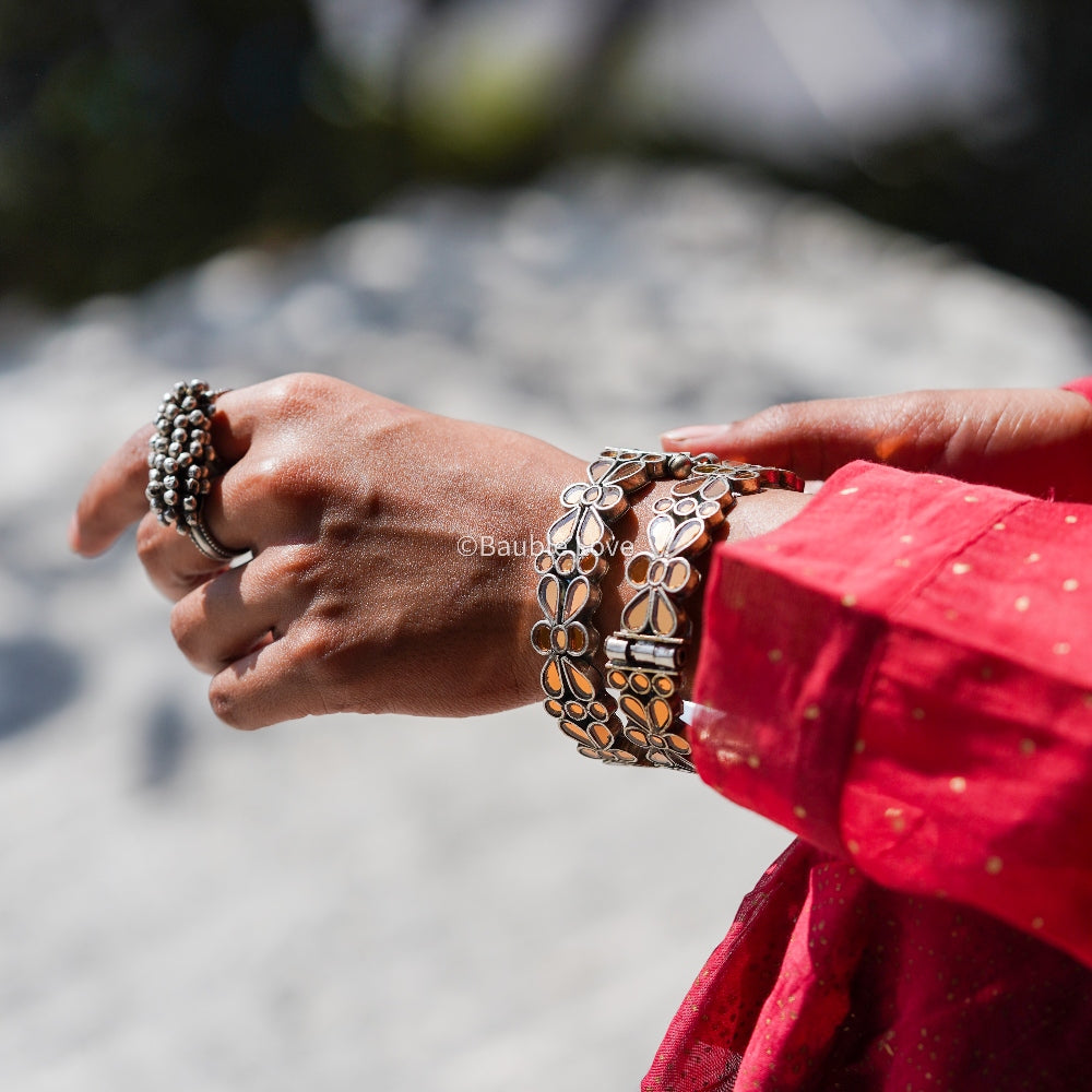 Adhrija Glass Cuff Set (Copper)
