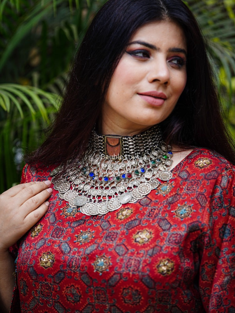 Amira Afghan Choker