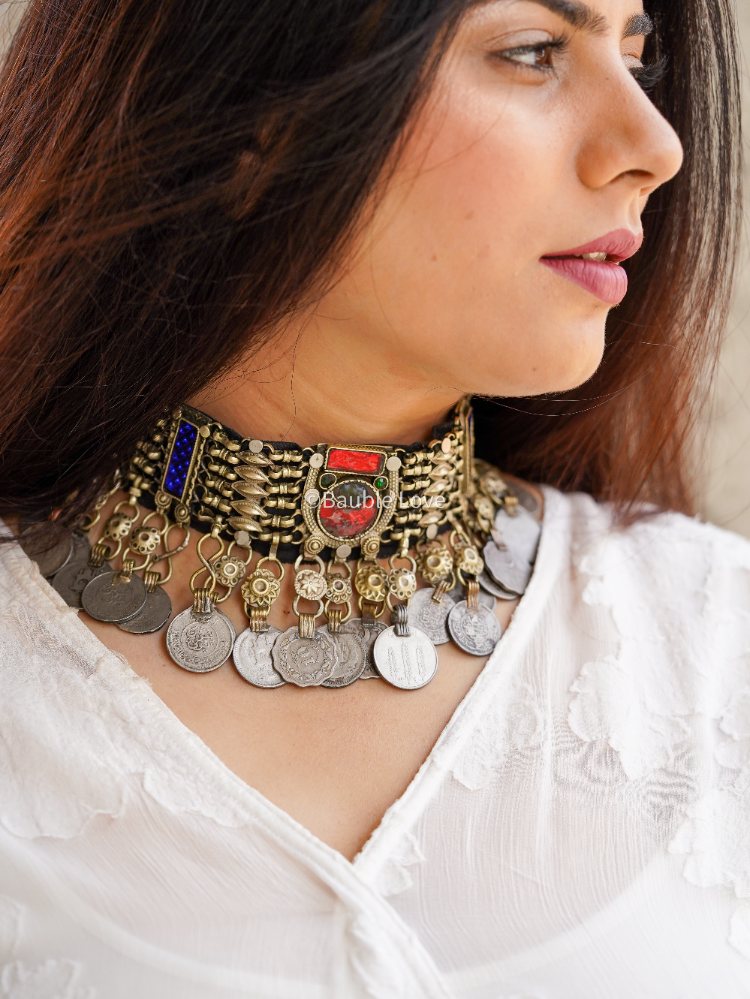 Kira Afghan Choker