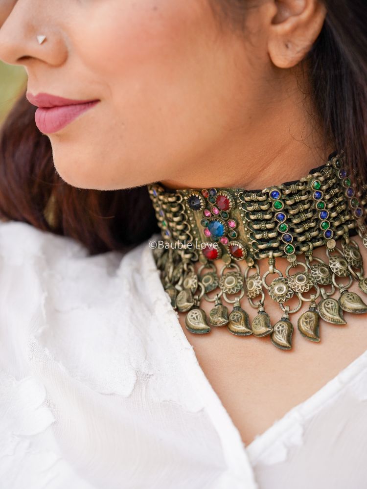Uzma Afghan Choker