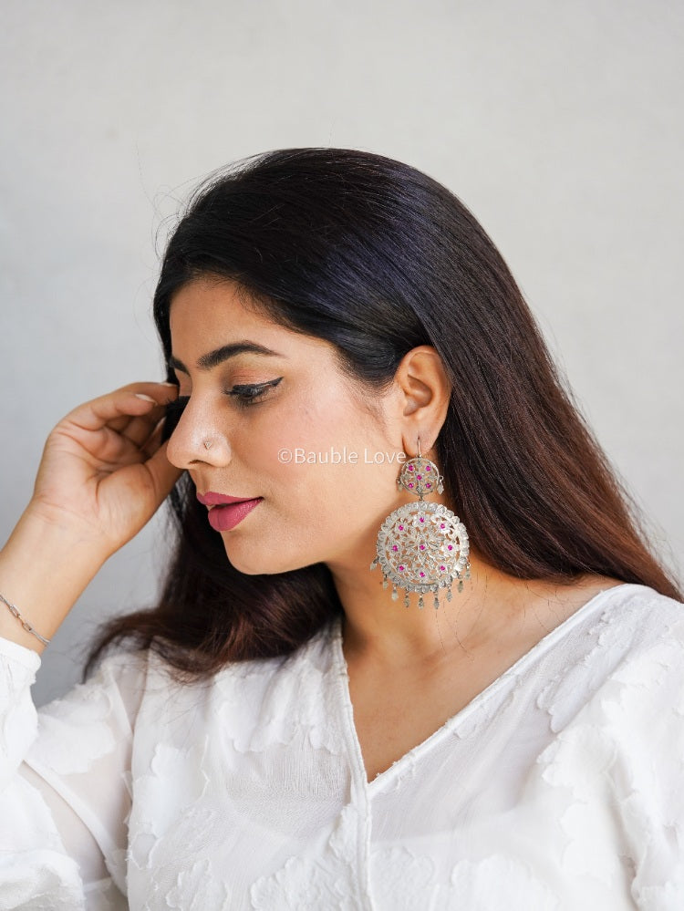 Naveli Daar Earrings (Pink)