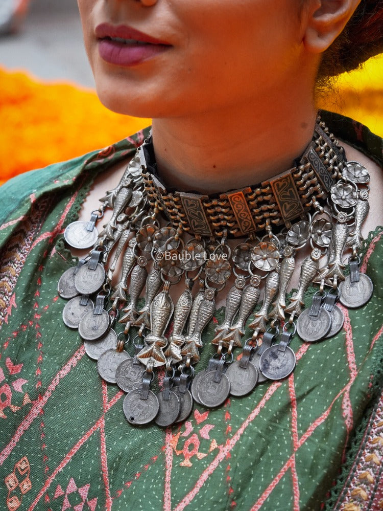 Vajra Afghan Choker