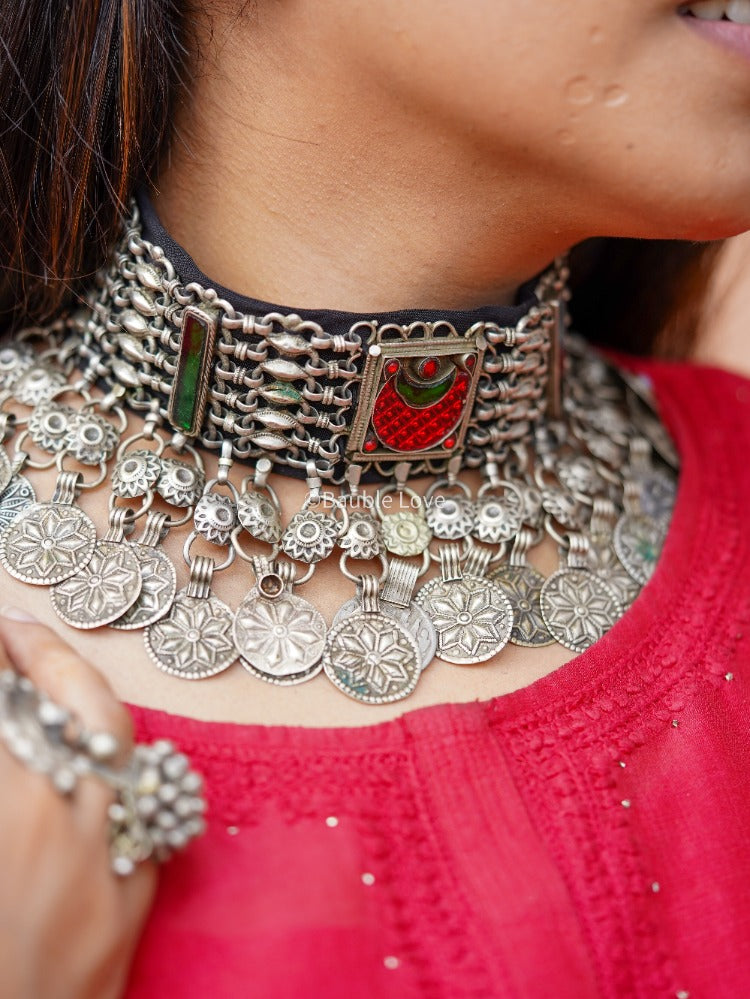 Viji Afghan Choker