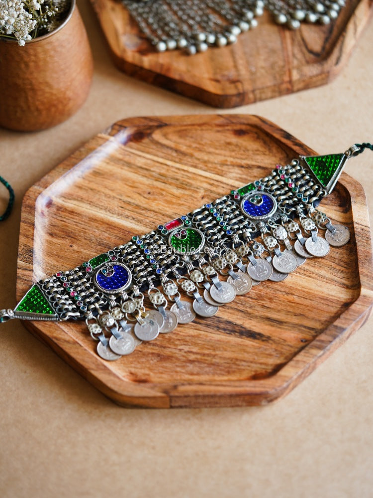 Radhiya Afghan Choker