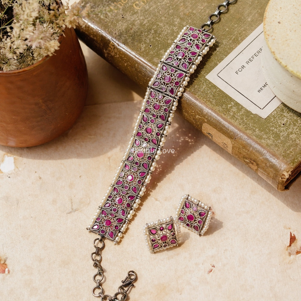 Antra Brass Choker Set (Pink)