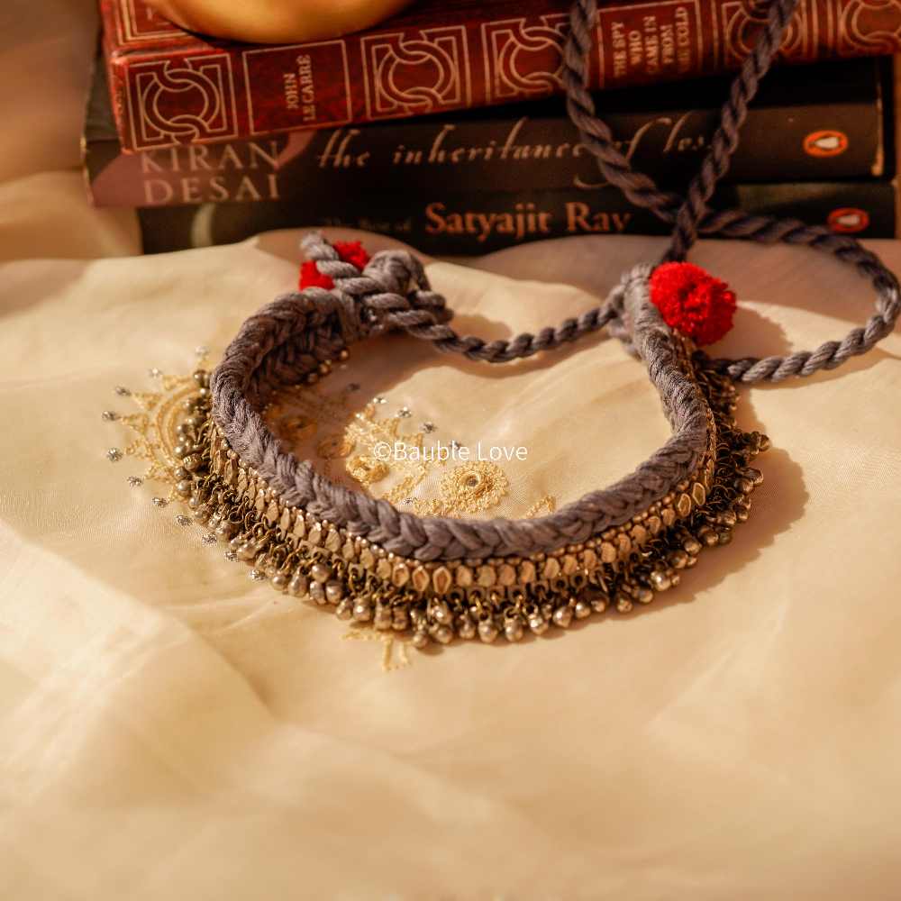 Grey Lambhani Choker