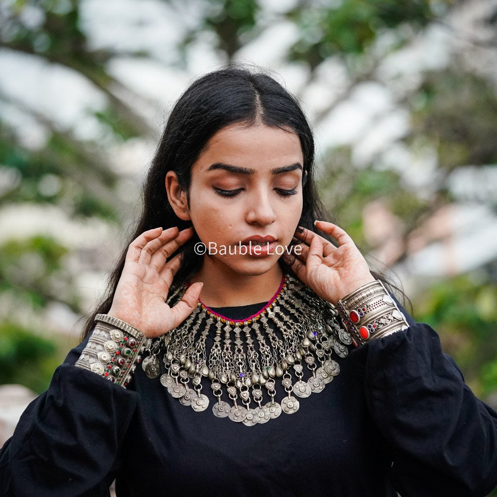 Meena Afghan Choker