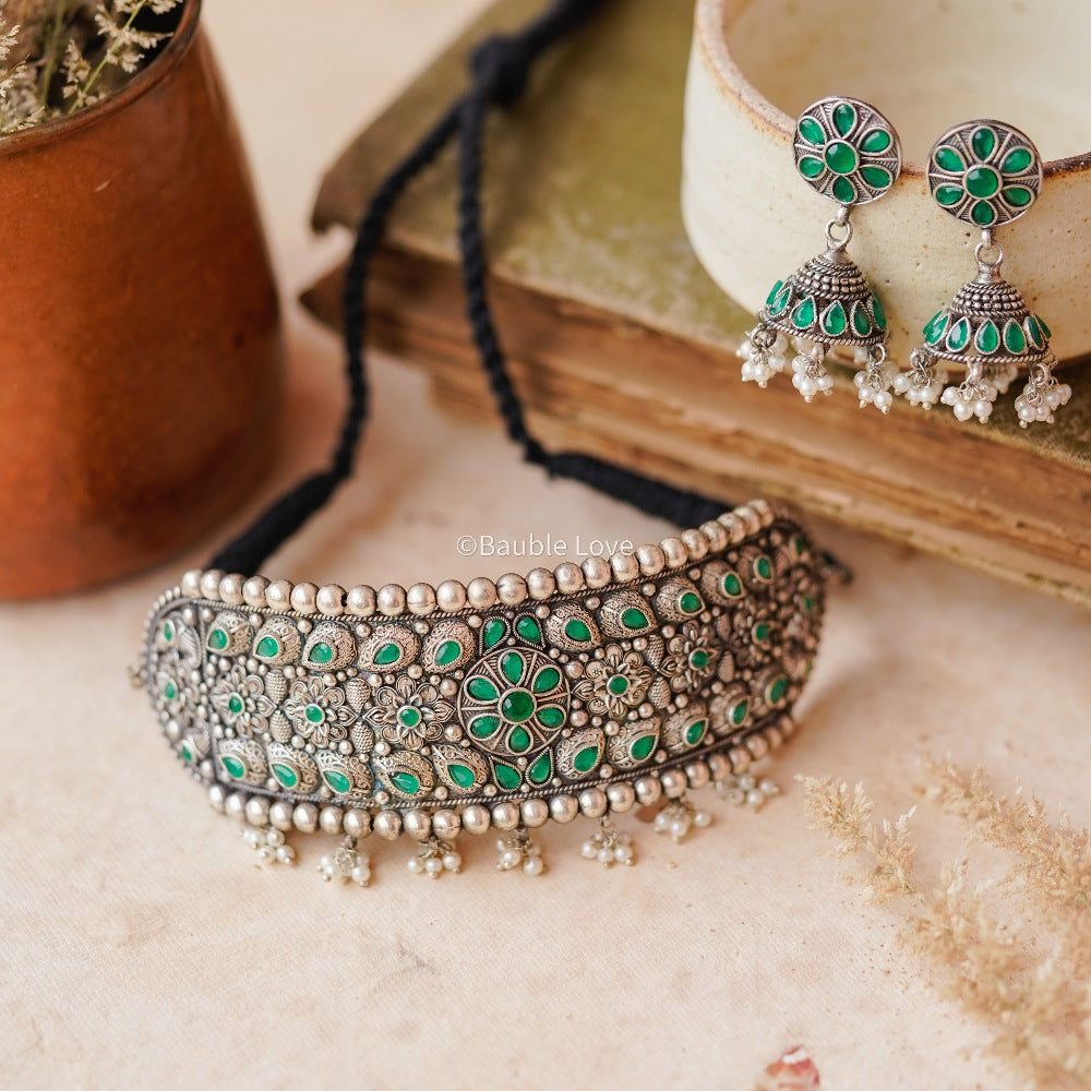 Green Brass Choker Set