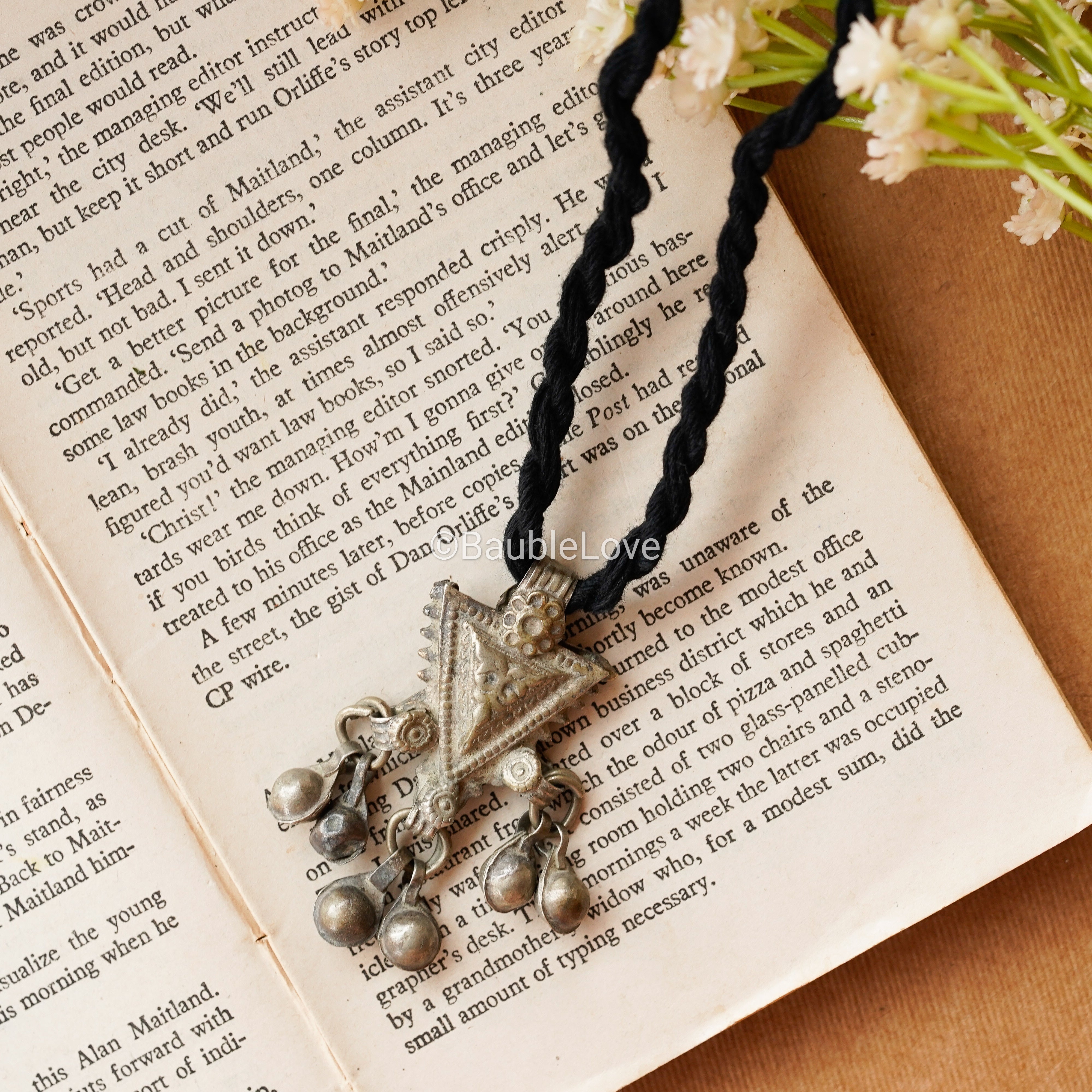 Trikon Vintage Necklace