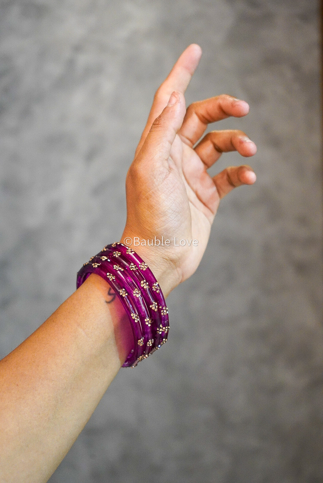 LIMITED EDITION - Ella Glass Bangle (Set of 4)