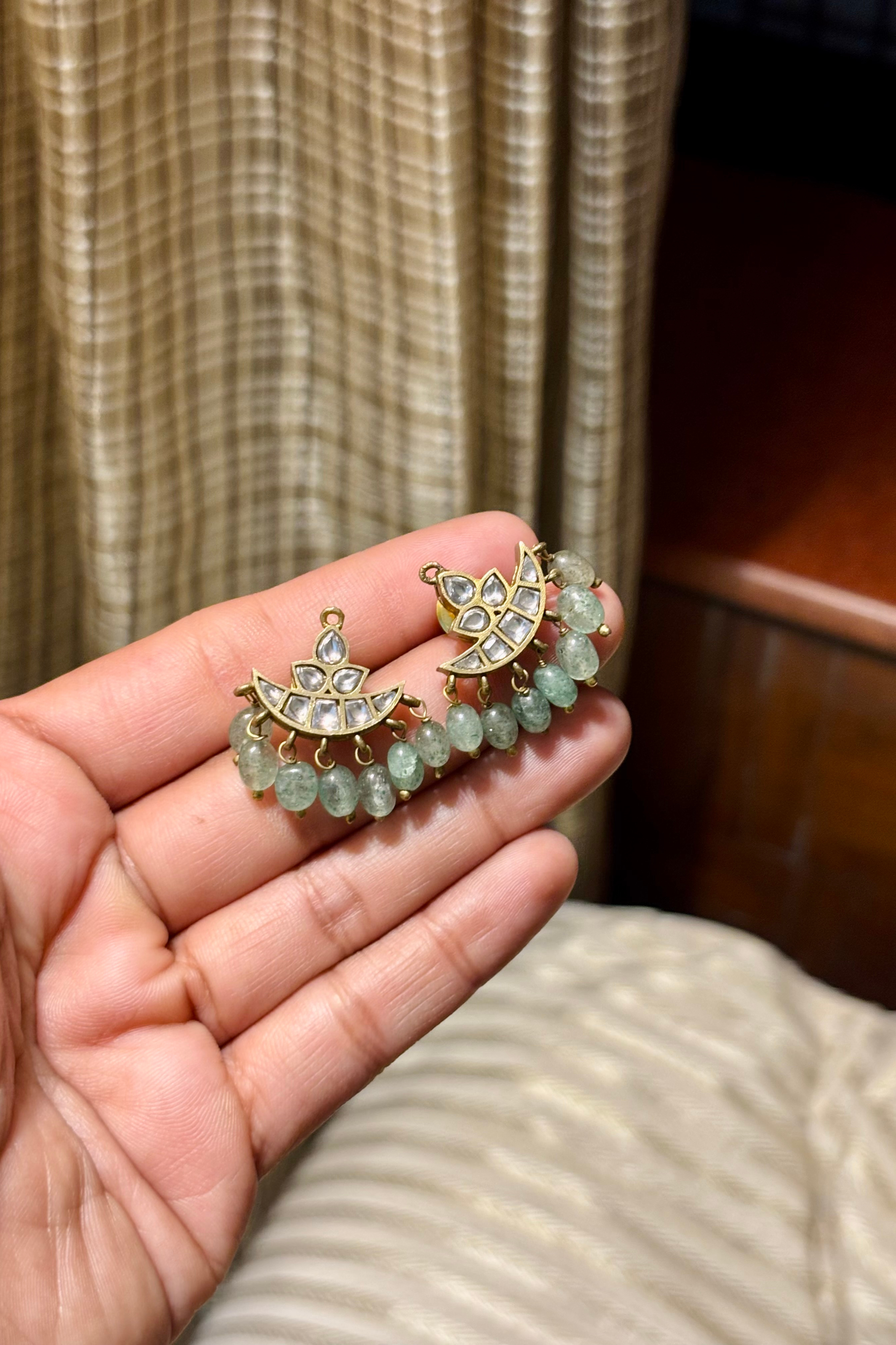 Devina Jadau Earrings (White)