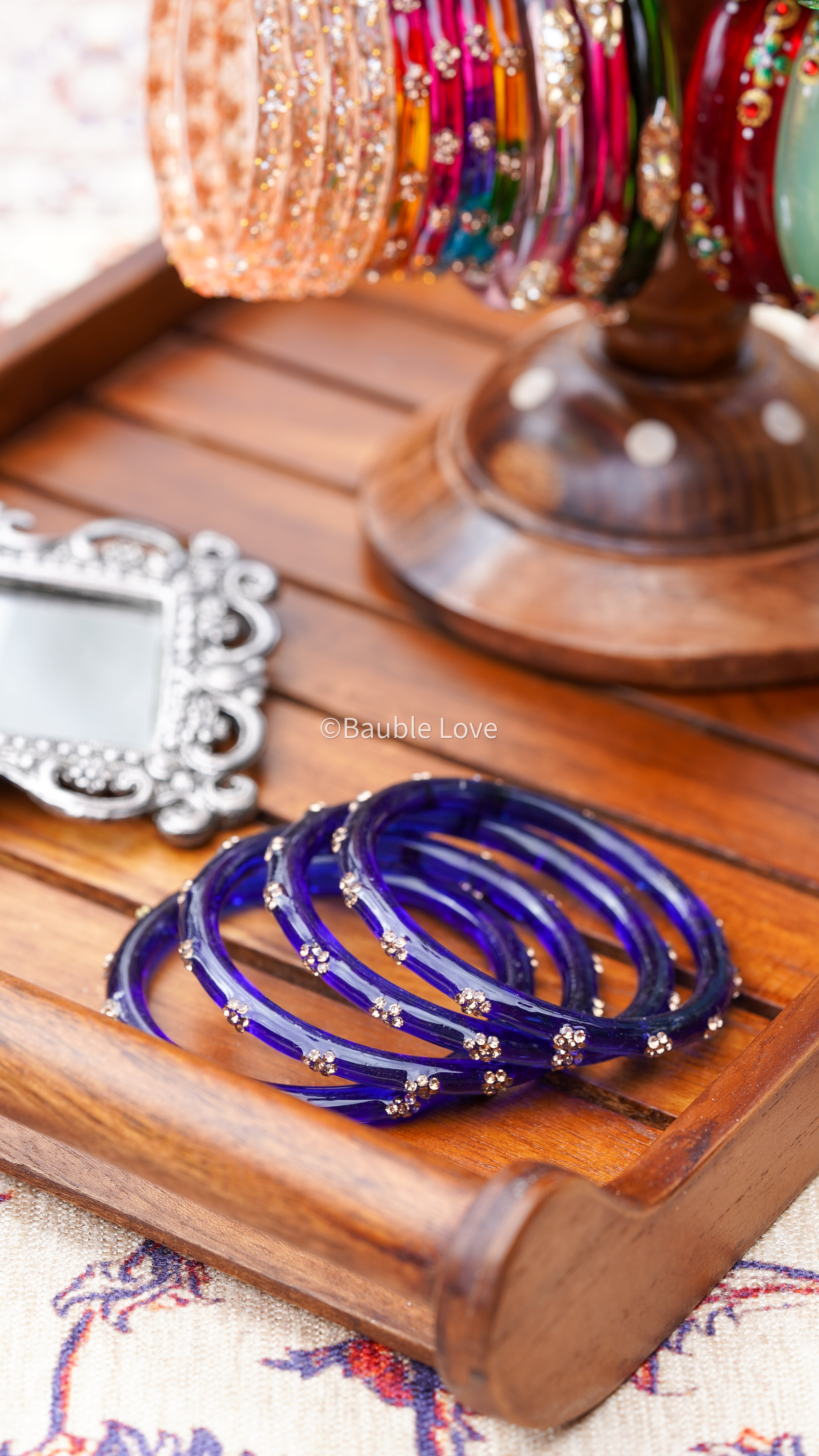 Ella Glass Bangle (Set of 4)