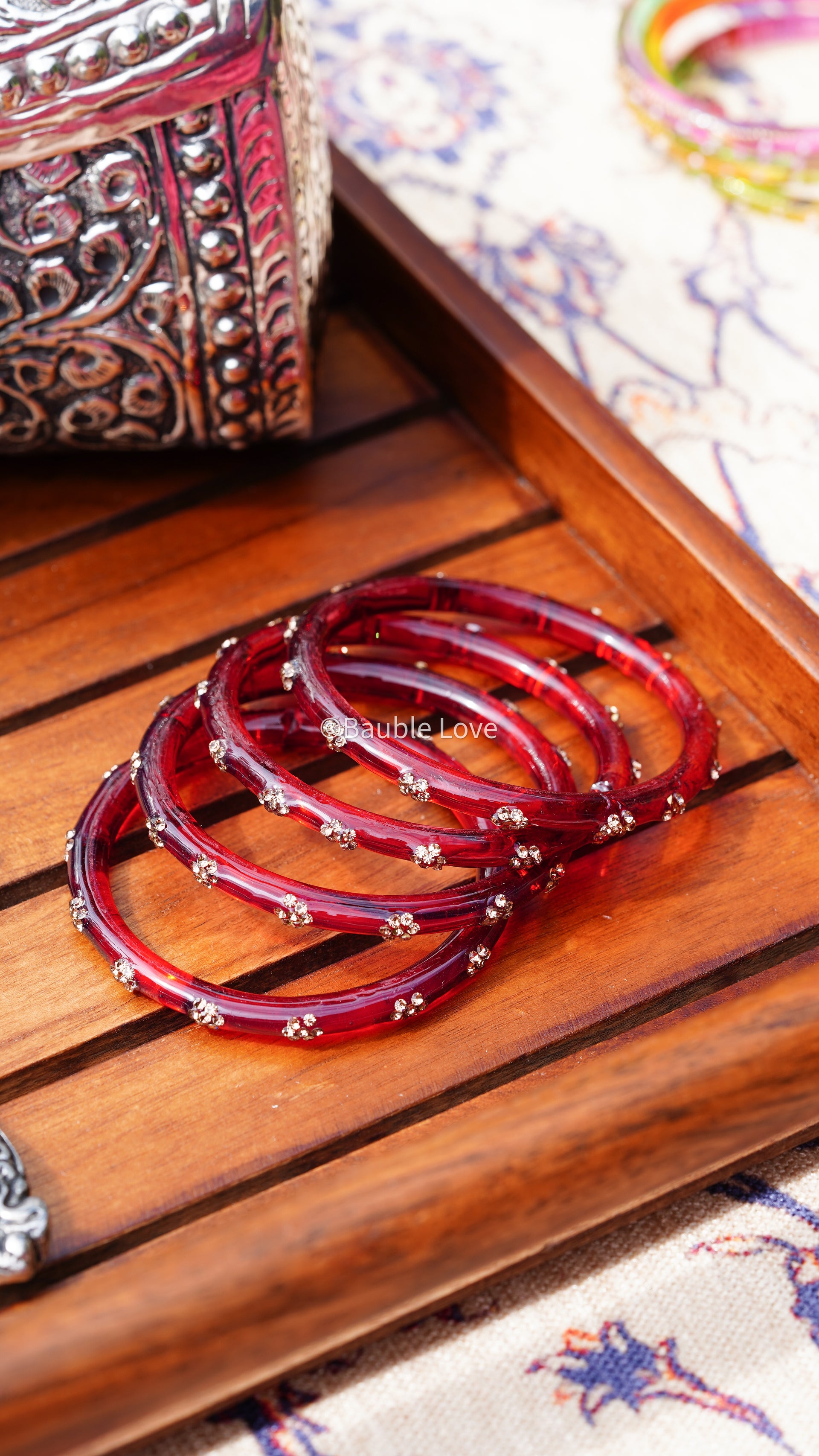 Ella Glass Bangle (Set of 4) Red1