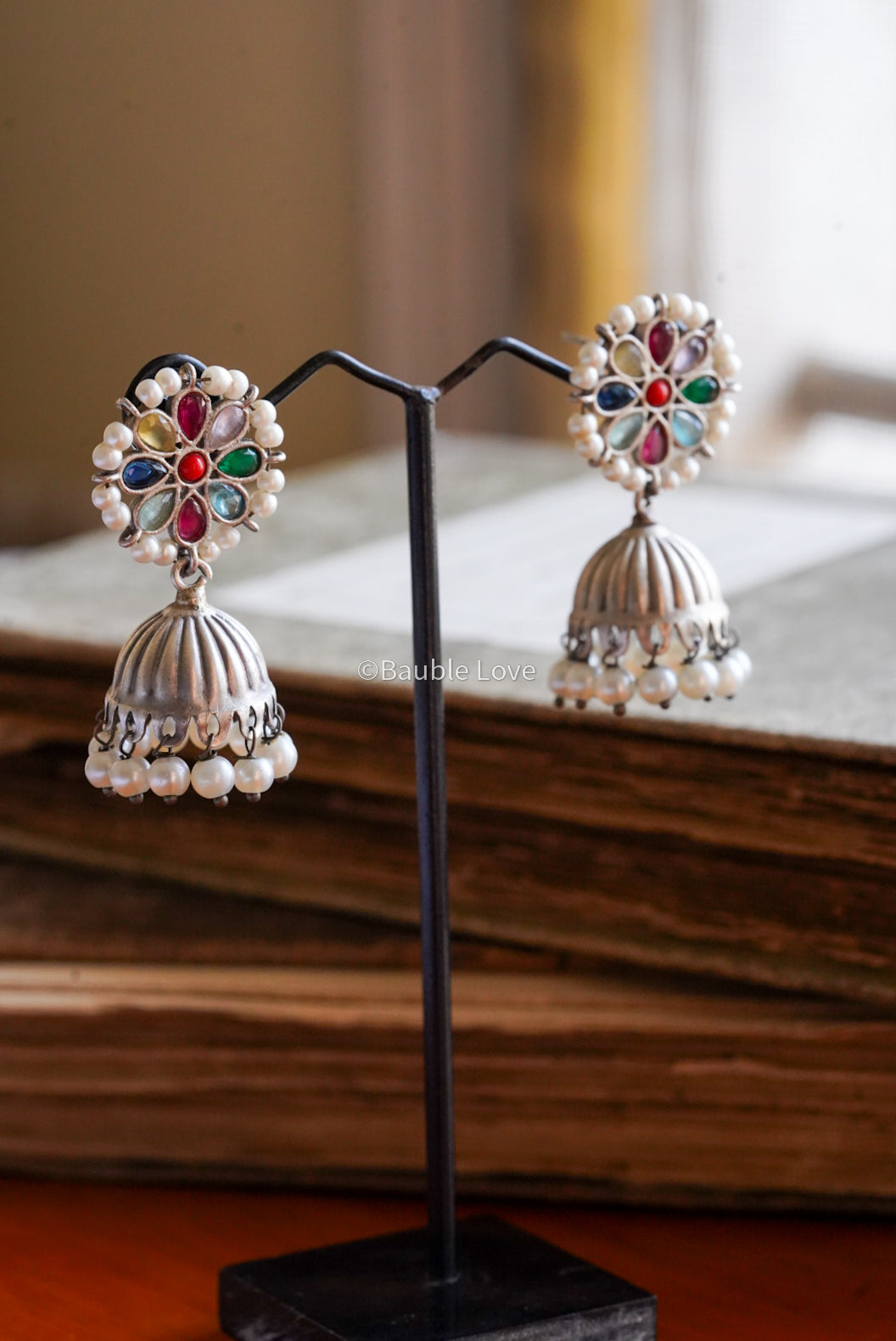 Pranshi Jhumka Earrings (Multicolour)