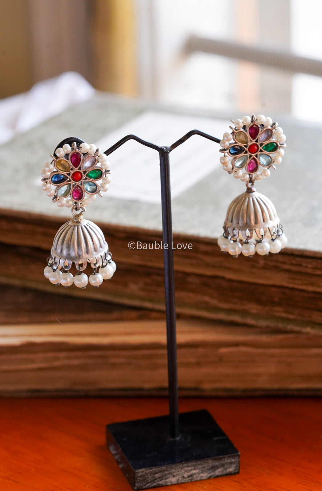 Pranshi Jhumka Earrings (Multicolour)