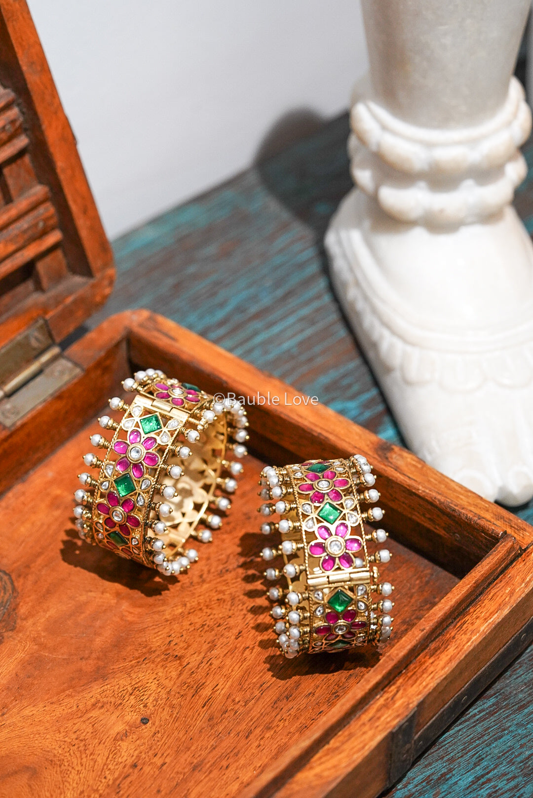 Vrinda Jadau Cuff