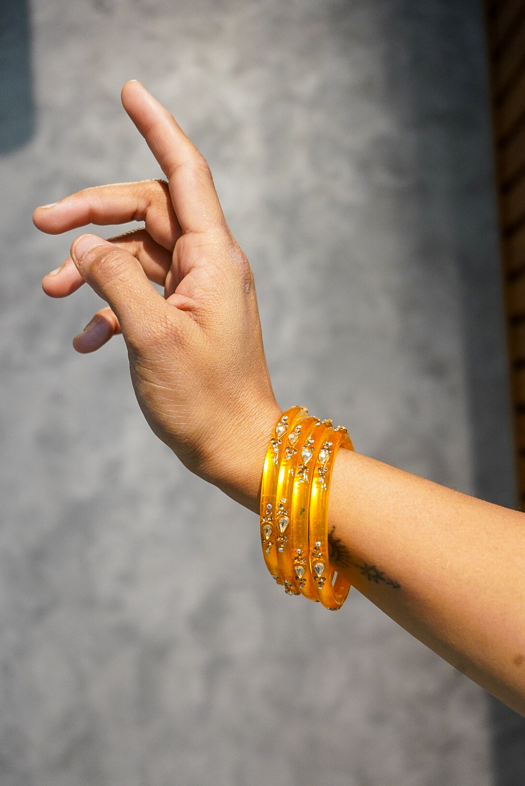 Nindya Glass Bangle (Set of 4)