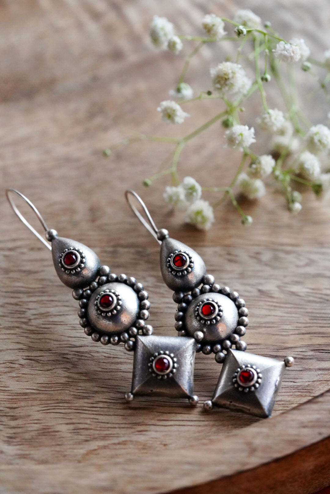 Vidhushi Earrings (Red)