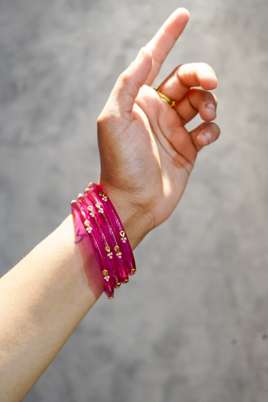 Henaah Glass Bangle (Set of 4)