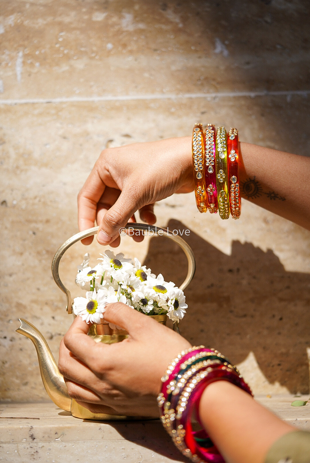 Mirai Kundan Glass Bangle