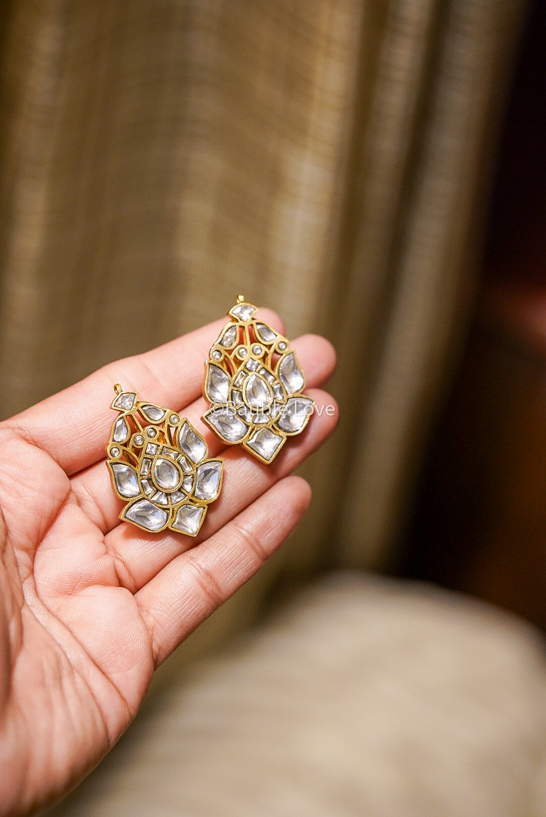 Farah Jadau Earrings (White)